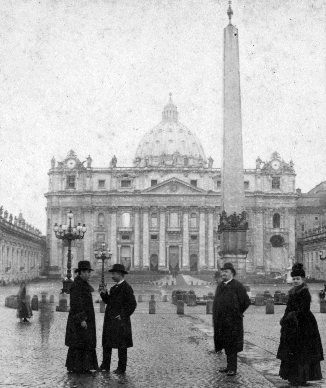 Szent Péter-bazilika., 1905, GGAABBOO, hat, church, architecture, basilica, lady, Obelisk, winter coat, Fortepan #32111