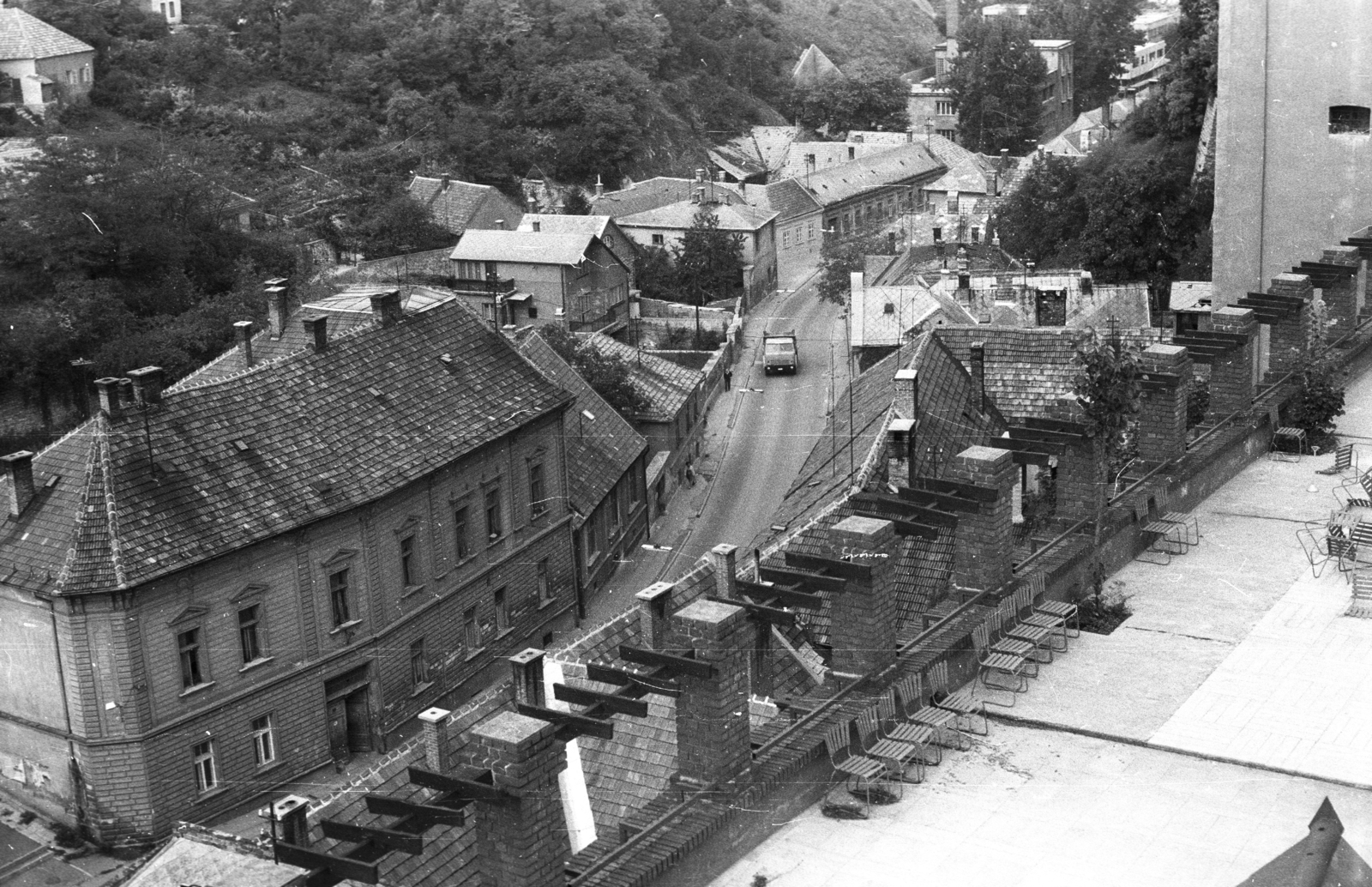 Hungary, Veszprém, kilátás a Jókai utcára., 1983, Építésügyi Dokumentációs és Információs Központ, VÁTI, street view, view, Fortepan #32343