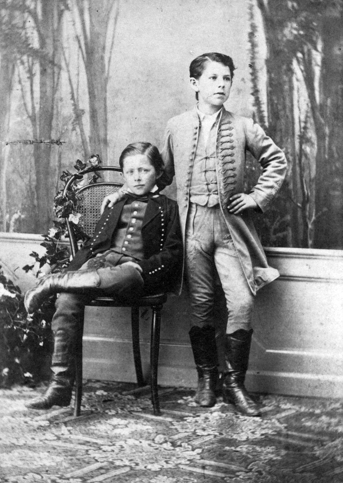 1900, GGAABBOO, portrait, fashion, kid, studio, boys, arms around shoulders, leg over leg, Fortepan #32458