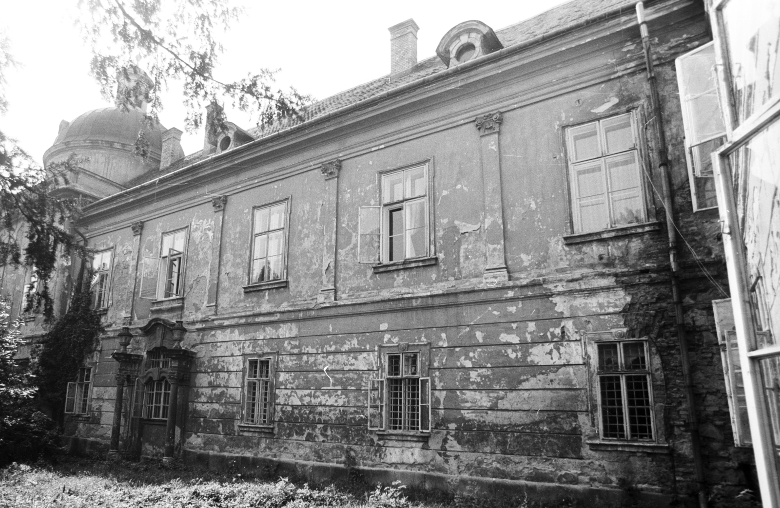 Magyarország, Gödöllő, Gödöllői Királyi Kastély., 1980, Építésügyi Dokumentációs és Információs Központ, VÁTI, barokk-stílus, palota, épületkár, kupola, Andreas Mayerhoffer-terv, Fortepan #32488