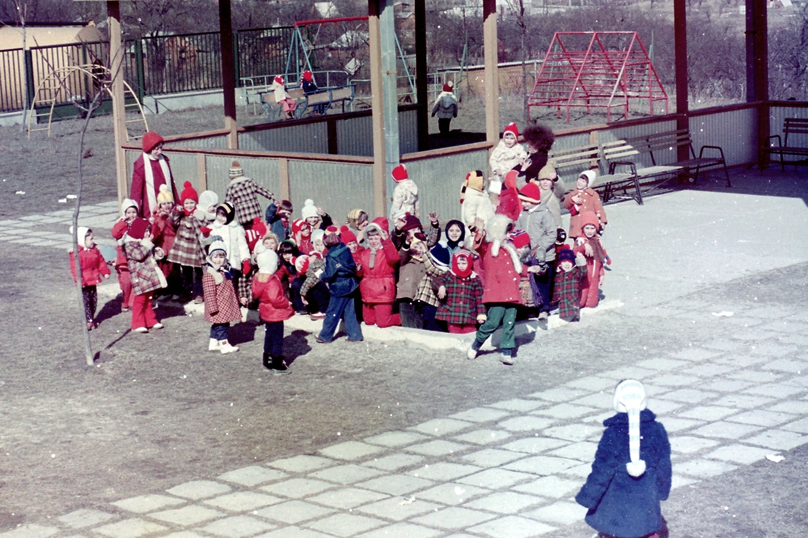 Magyarország, Szentendre, Vasvári lakótelep, Vasvári Óvoda., 1980, Déri György, színes, óvoda, Fortepan #32732