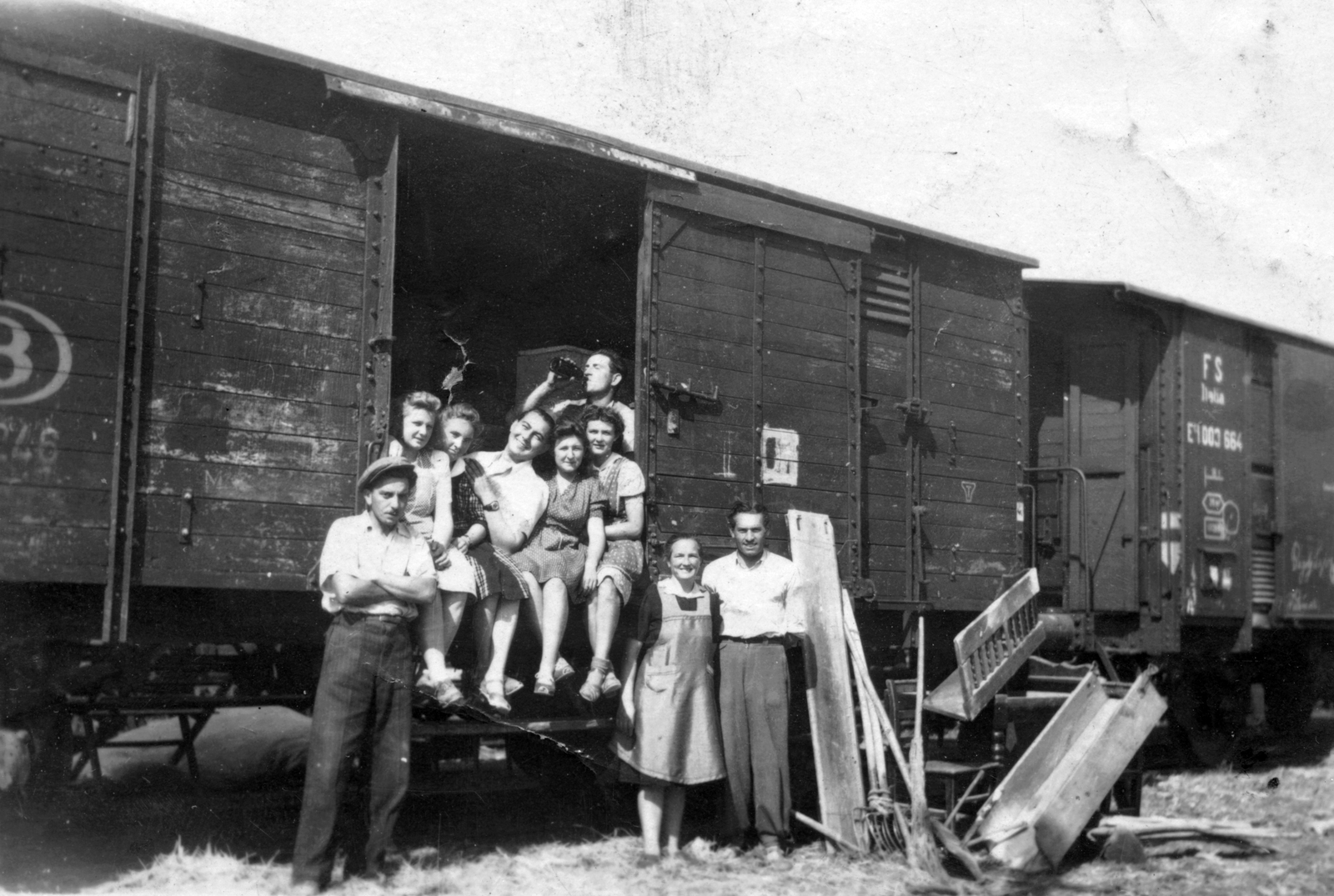 felvidéki magyarok kitelepítése., 1947, Fortepan, csoportkép, mosoly, vagon, kitelepítés, Fortepan #32736