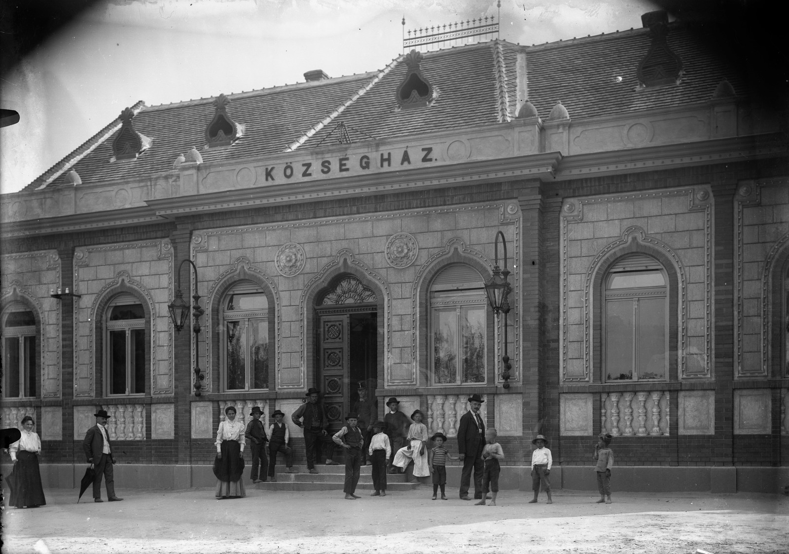Magyarország, Vecsés, 1908, Fortepan, csoportkép, középület, Fortepan #3277
