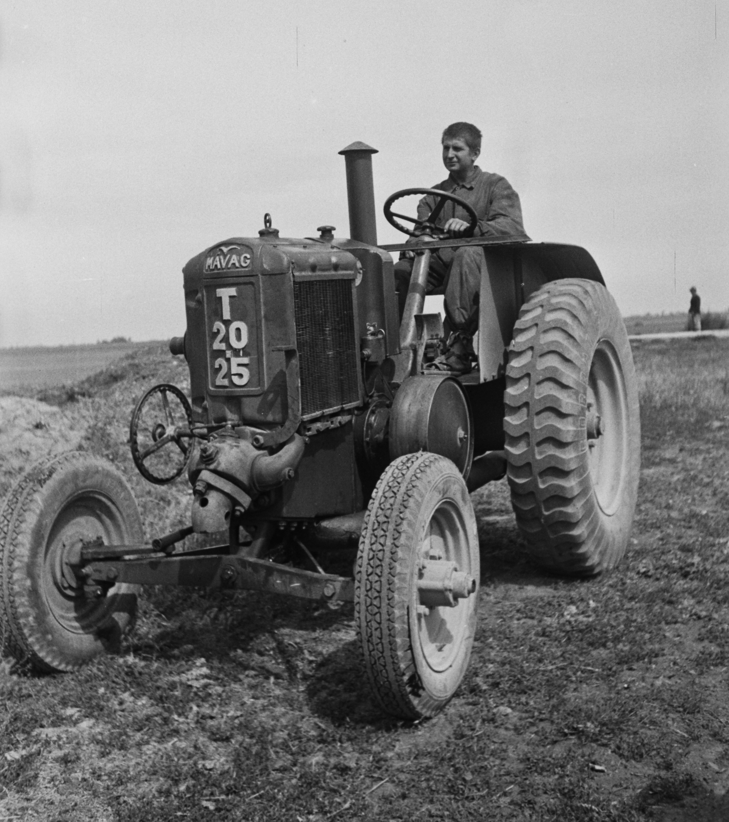 Hungary, MÁVAG T20-25 típusú izzófejes traktor., 1949, Kovács Márton Ernő, Hungarian brand, MÁVAG-brand, tractor, agriculture, Fortepan #33227