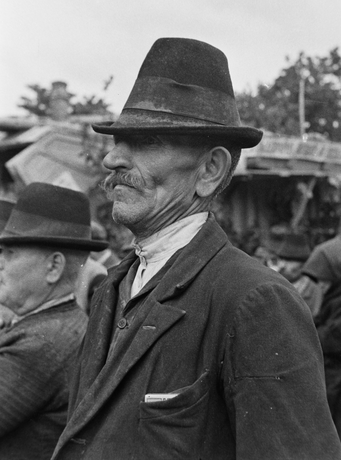 Hungary, Szabadszállás, Kálvin tér, nagygyűlés a Városháza előtt., 1949, Kovács Márton Ernő, hat, moustache, old person, Fortepan #33569