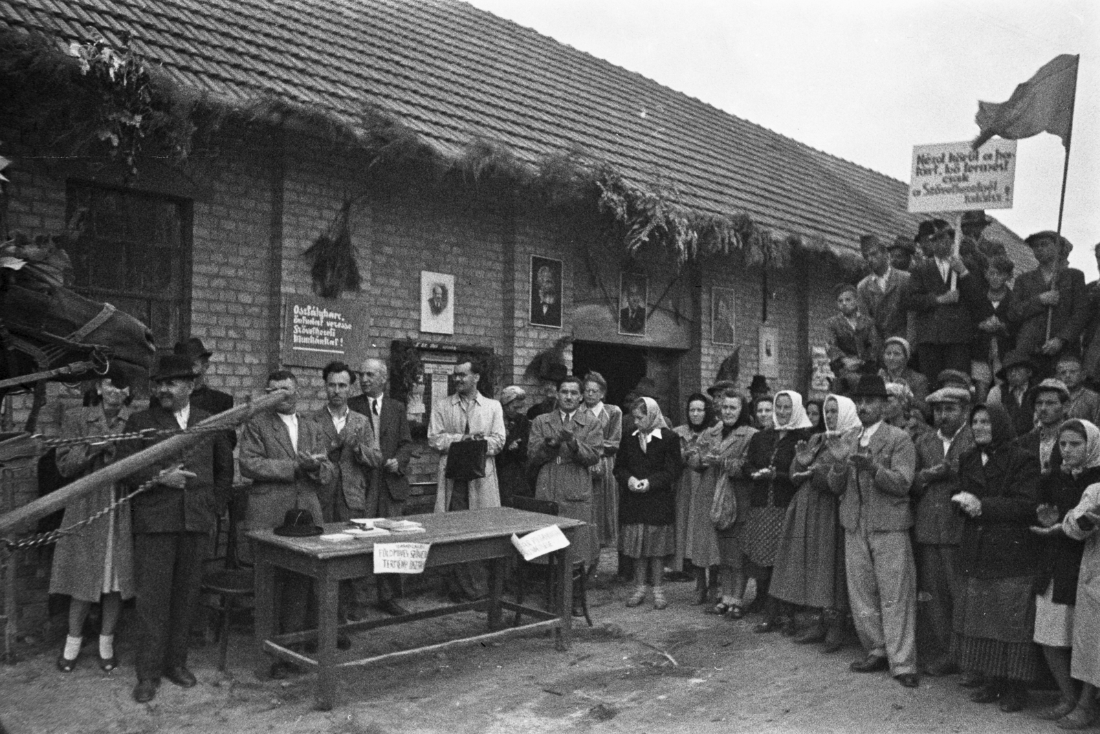 Hungary, Szabadszállás, beszolgáltatás és agitálás a szövetkezetek mellett., 1949, Kovács Márton Ernő, meeting, village, surrender, agitation, Fortepan #33581