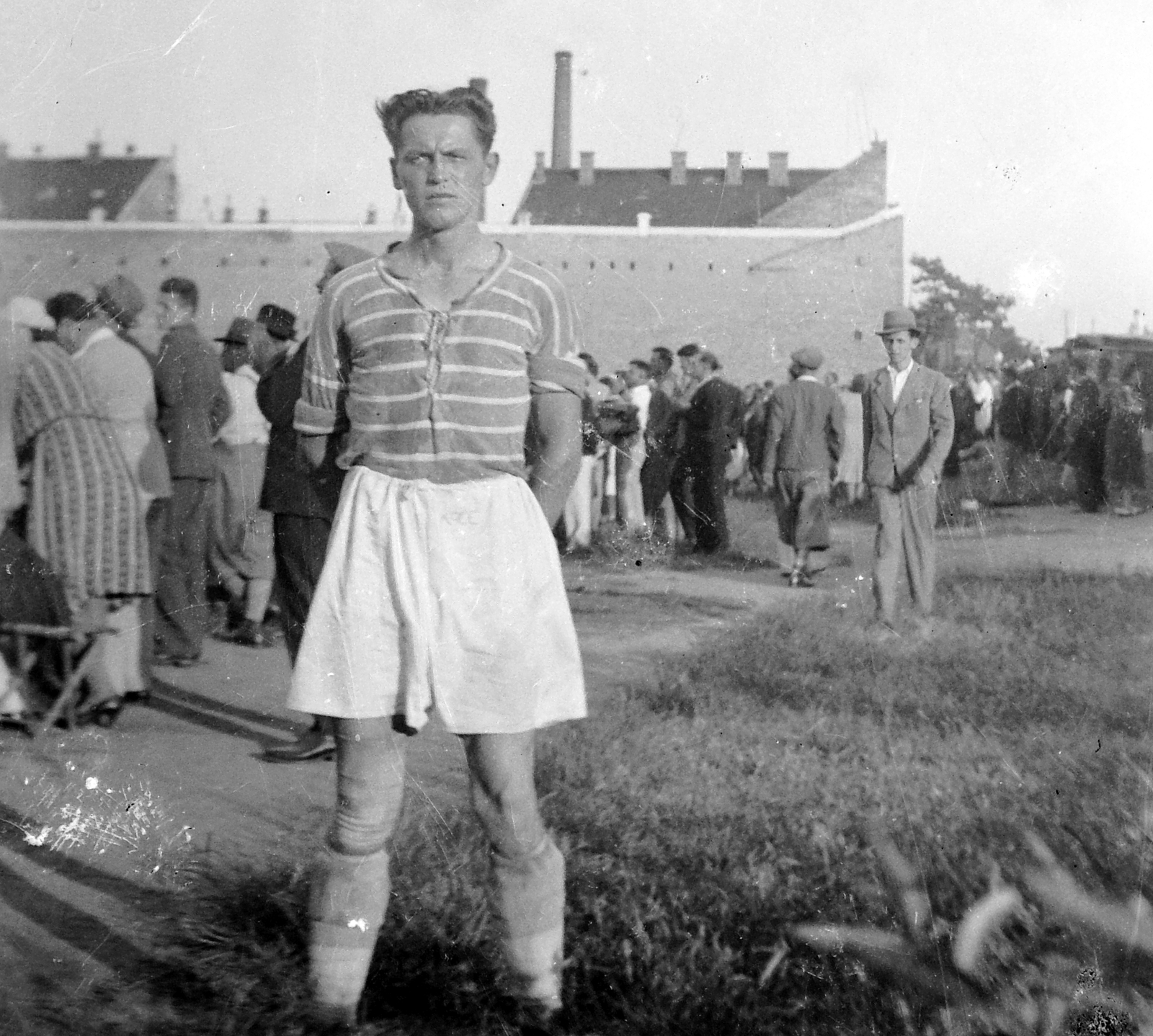 1932, Fortepan, football, hands behind the back, Fortepan #3477