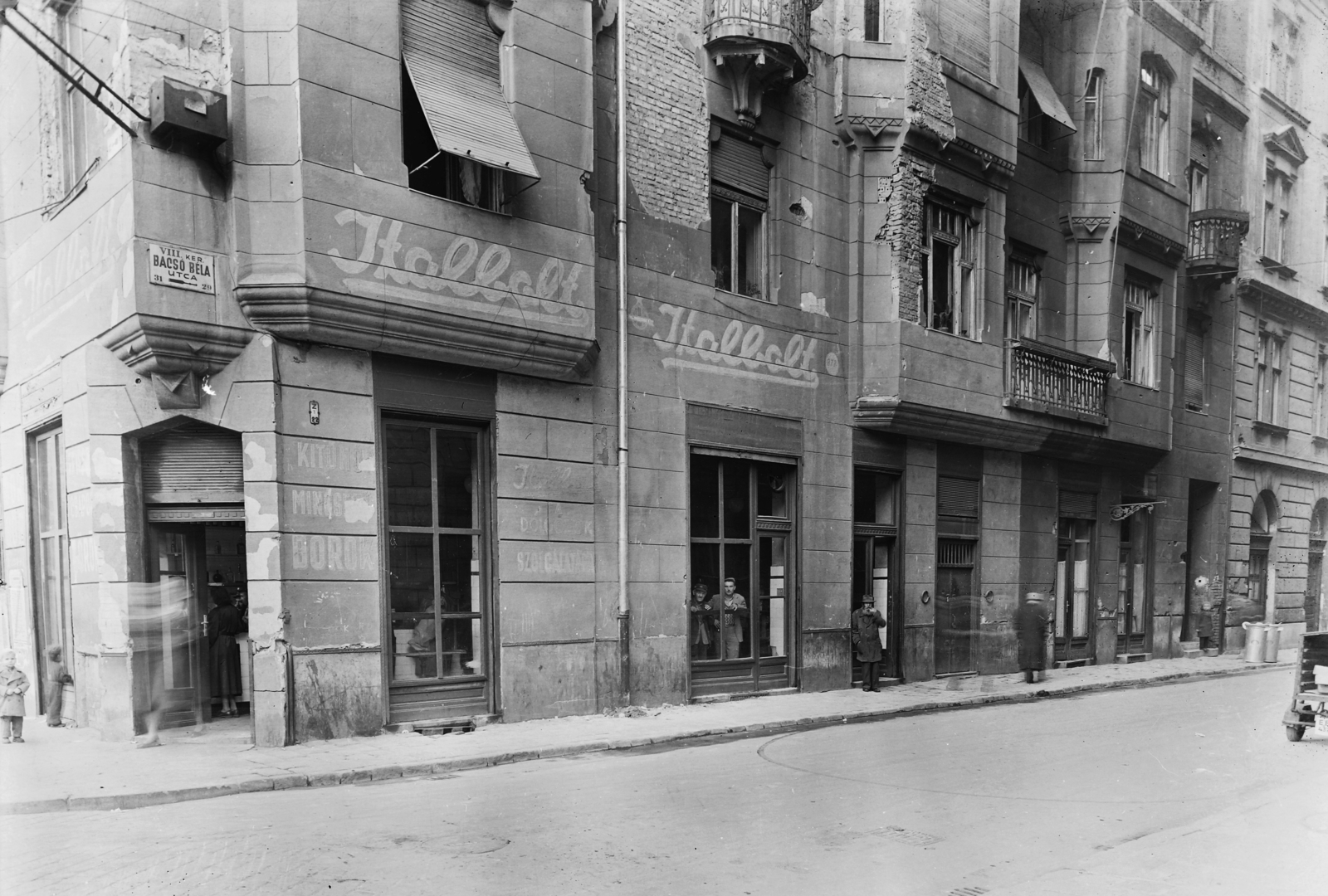 Hungary, Budapest VIII., Bacsó Béla utca, a Rákóczi tér 9. számú sarokház., 1957, UVATERV, sign-board, Budapest, Fortepan #3554