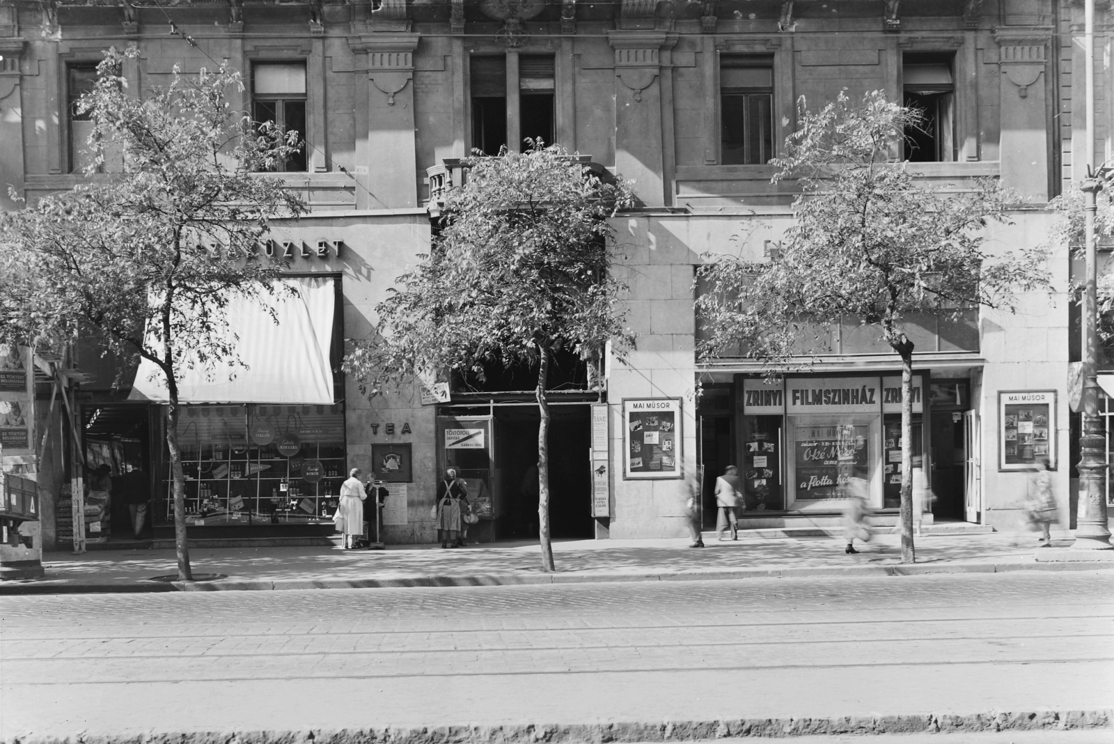 Hungary, Budapest VII., Erzsébet (Lenin) körút 26., Zrínyi mozi., 1957, UVATERV, sign-board, movie theater, Budapest, Fortepan #3700