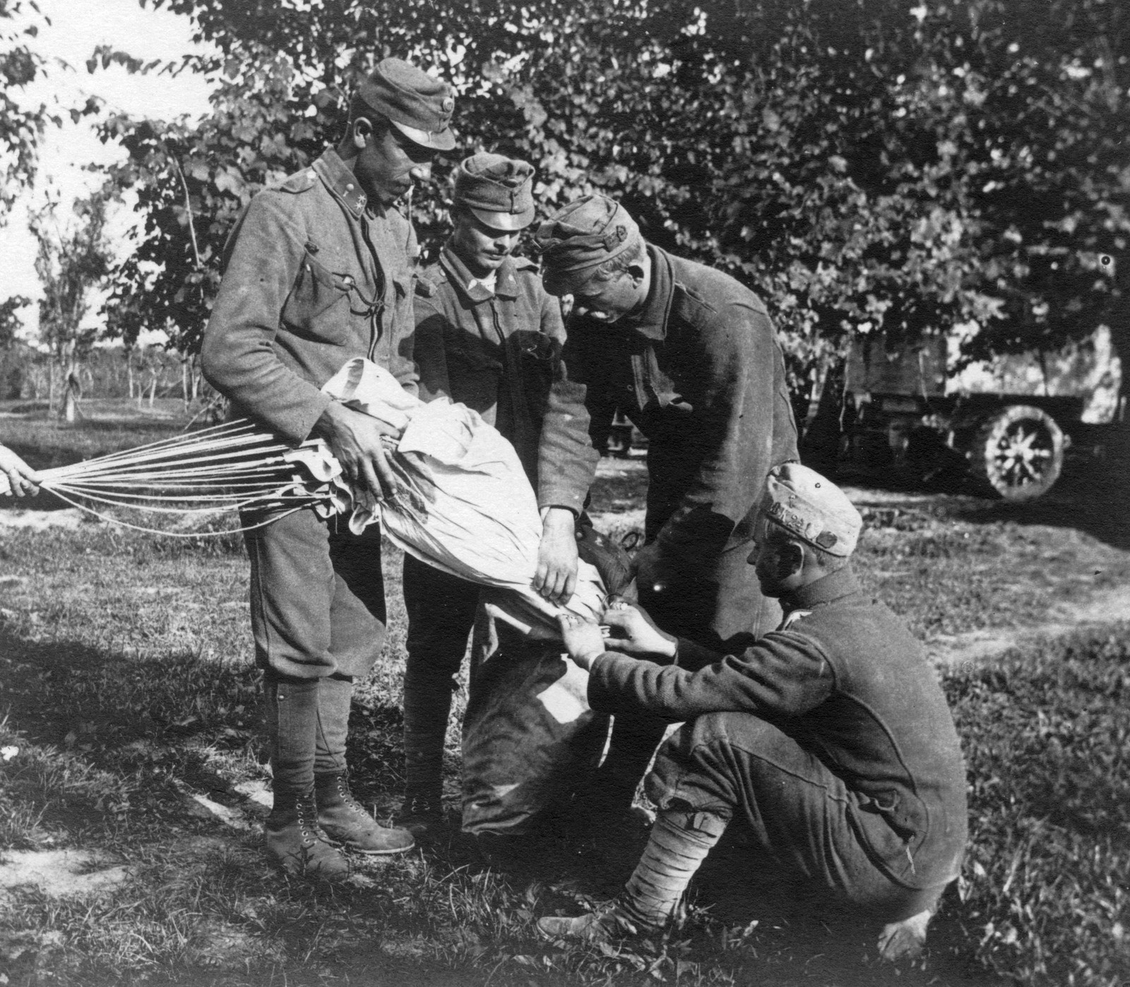 1915, Angyalföldi Helytörténeti Gyűjtemény, First World War, parachute, Fortepan #39504