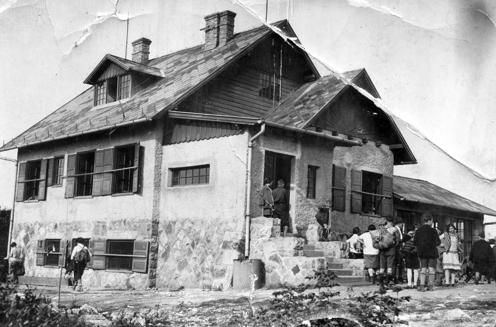 Hungary, Pilis Mountains, Kevély-nyereg, Természetbarátok Turista Egyesülete Kevélynyergi Menedékháza., 1935, Angyalföldi Helytörténeti Gyűjtemény, Fortepan #39557