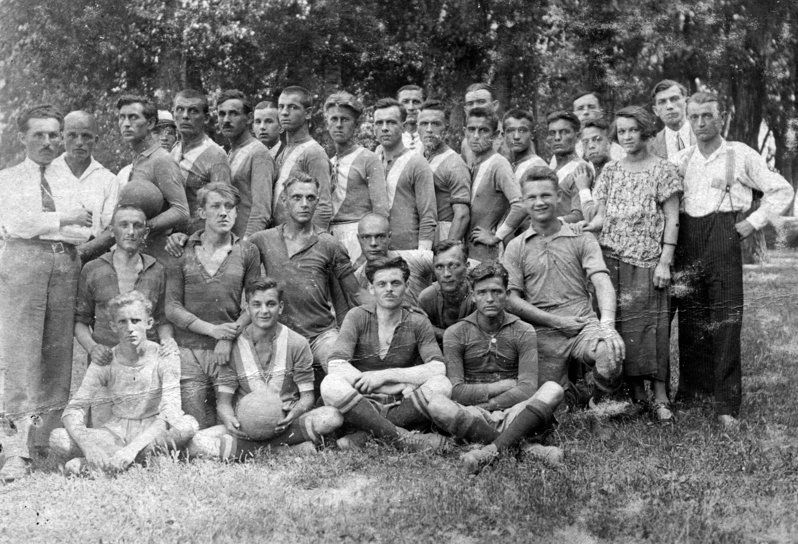 1934, Angyalföldi Helytörténeti Gyűjtemény, tableau, soccer team, soccer ball, Fortepan #39576