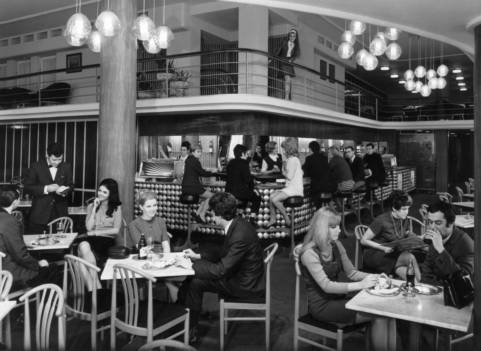 Hungary, Budapest XIII., Pozsonyi út 38-40., Dunapark presszó., 1976, Angyalföldi Helytörténeti Gyűjtemény, espresso, interior, coffee house, Budapest, Fortepan #39653