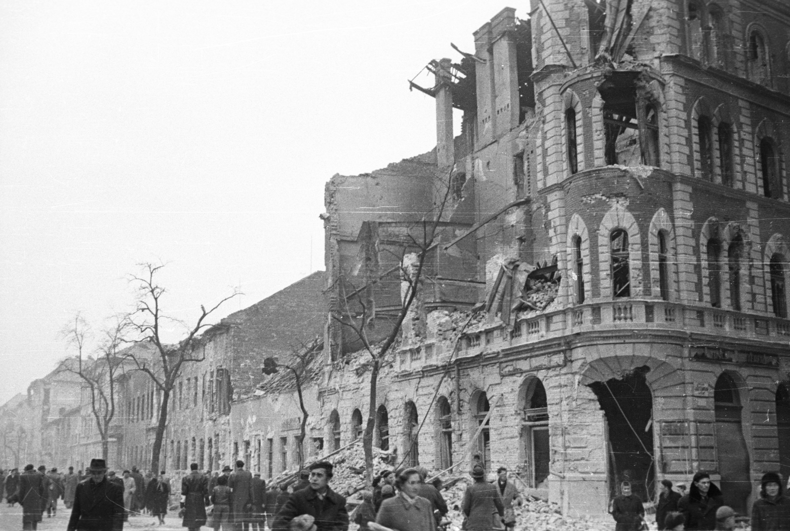 Hungary, Budapest VIII., Üllői út a Nagy Templom utca torkolatától a körút felé nézve., 1956, Nagy Gyula, war damage, revolution, ruins, Budapest, Fortepan #39802