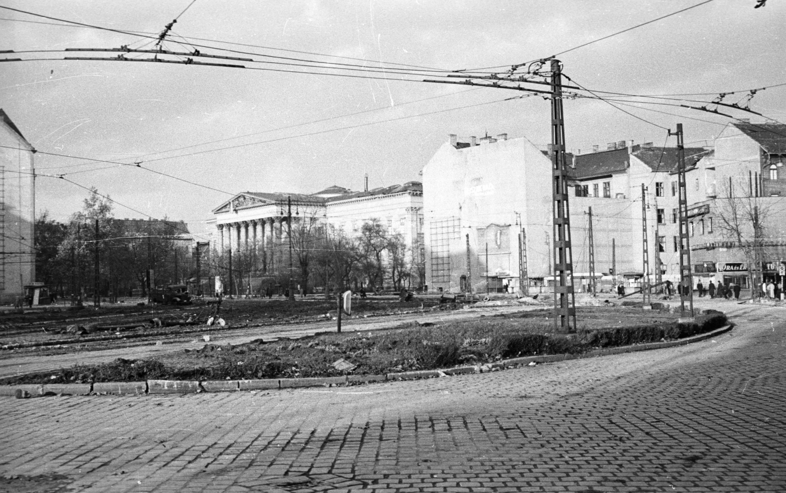 Magyarország, Budapest VIII.,Budapest IX., Kálvin tér., 1956, Nagy Gyula, forradalom, járműroncs, múzeum, Budapest, Fortepan #40009