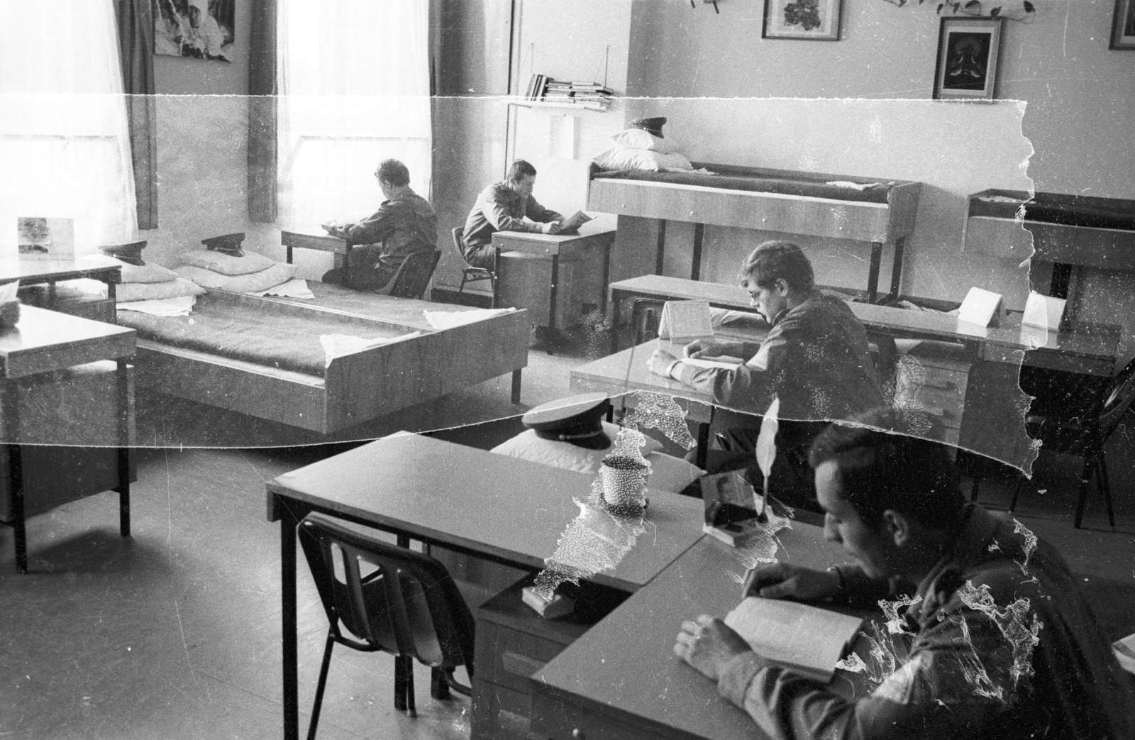 Hungary, 1980, MHSZ, desk, reading, bed, soldier, dormitory, Fortepan #40434