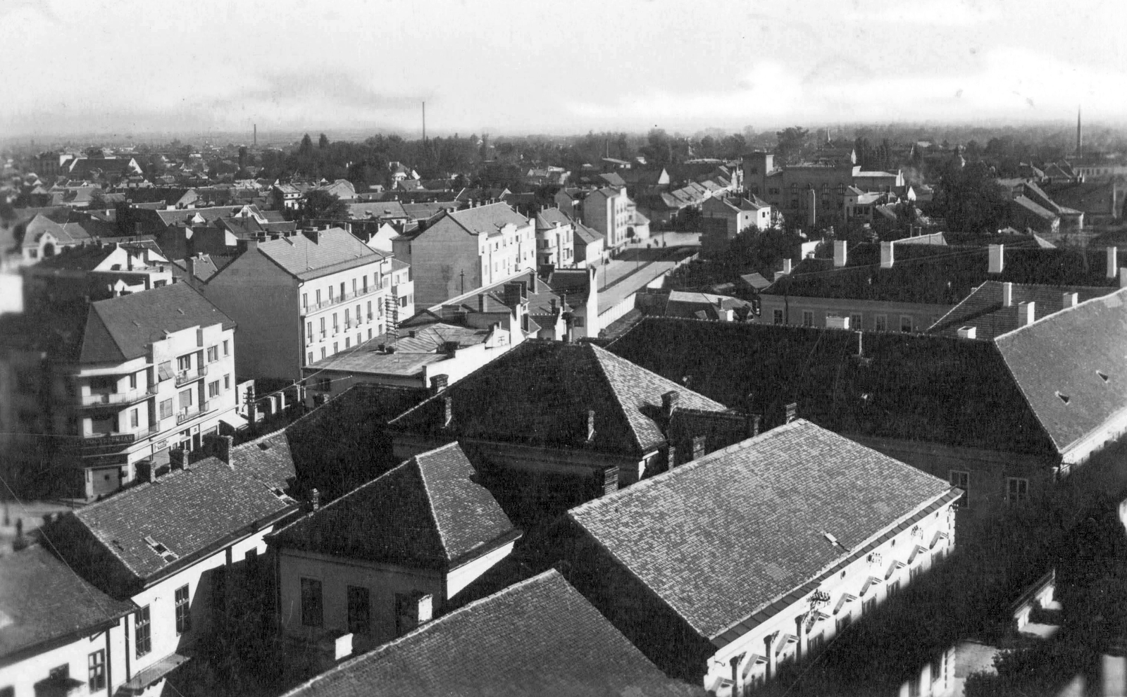 Románia,Erdély, Szatmárnémeti, kilátás a katolikus templom tornyából, előtérben a Bulevardul Ion C. Brătianu., 1943, Máté Zsuzsanna, városkép, kilátás, Fortepan #40619