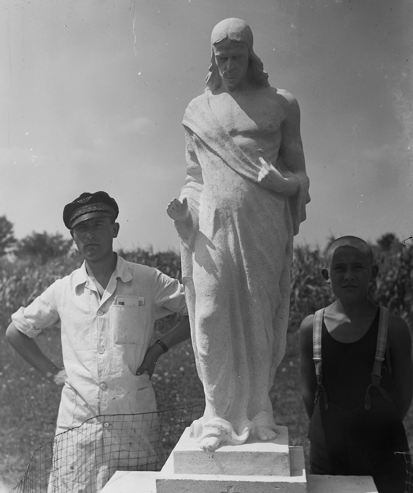 1929, Simon Tibor, sculpture, men, Jesus Christ-portrayal, hands behind the back, akimbo, Fortepan #40633