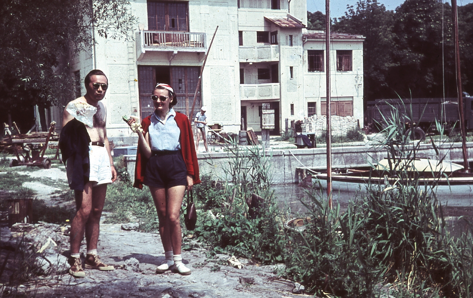 Magyarország, Balatonfüred, Yacht Club., 1952, Ember Károly dr., színes, nyár, napszemüveg, Fortepan #40852