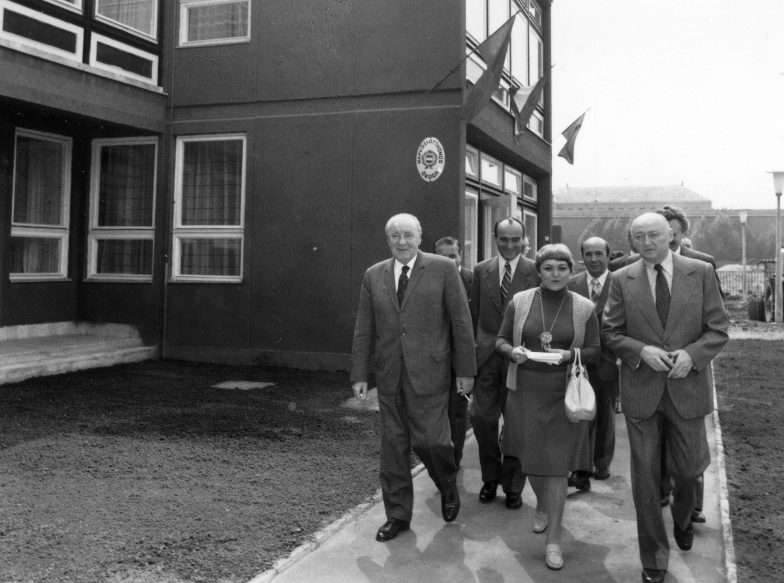 Hungary, Budapest XIII., Kárpát utca 25-27, Zöld Óvoda. Balra Kádár János, jobbra Biszku Béla., 1978, Angyalföldi Helytörténeti Gyűjtemény, celebrity, nursery, Budapest, politician, Fortepan #41331