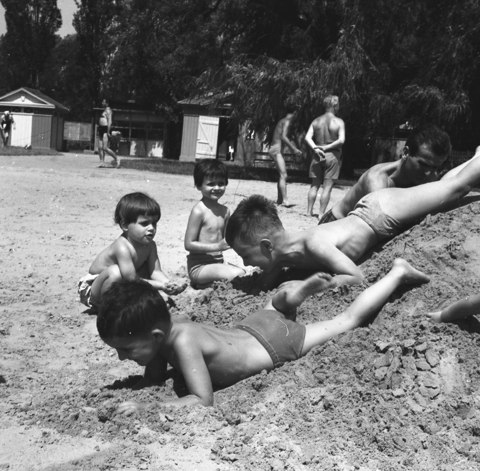 1960, Bettina Fabos, beach, kids, sandpit, toy, Fortepan #41353