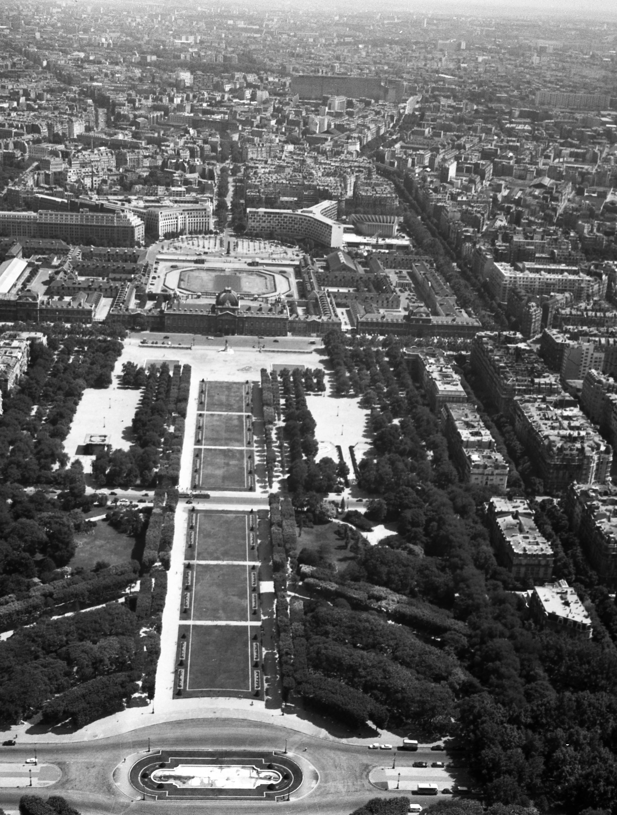 France, Paris, Mars mező az Eiffel-toronyból nézve., 1966, Bettina Fabos, cityscape, view, bird's eye view, Fortepan #41365