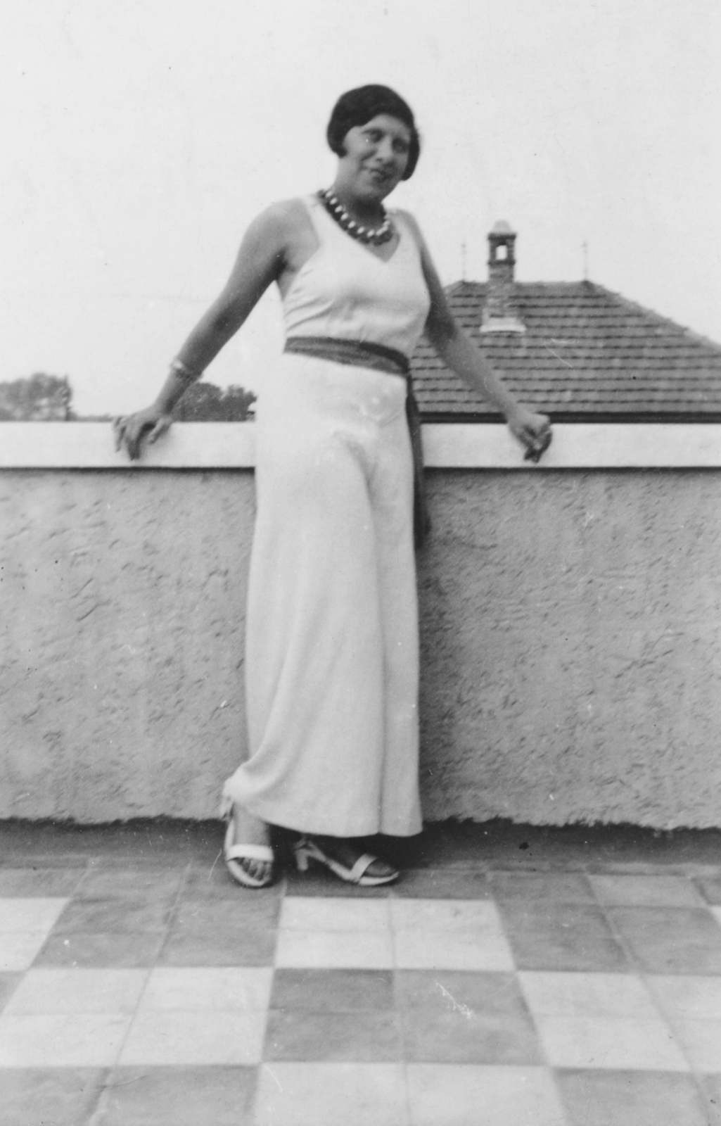 1936, Székelyi Péter, portrait, fashion, terrace, necklace, lady, sandal, bracelet, summer dresses, belt, Fortepan #41472