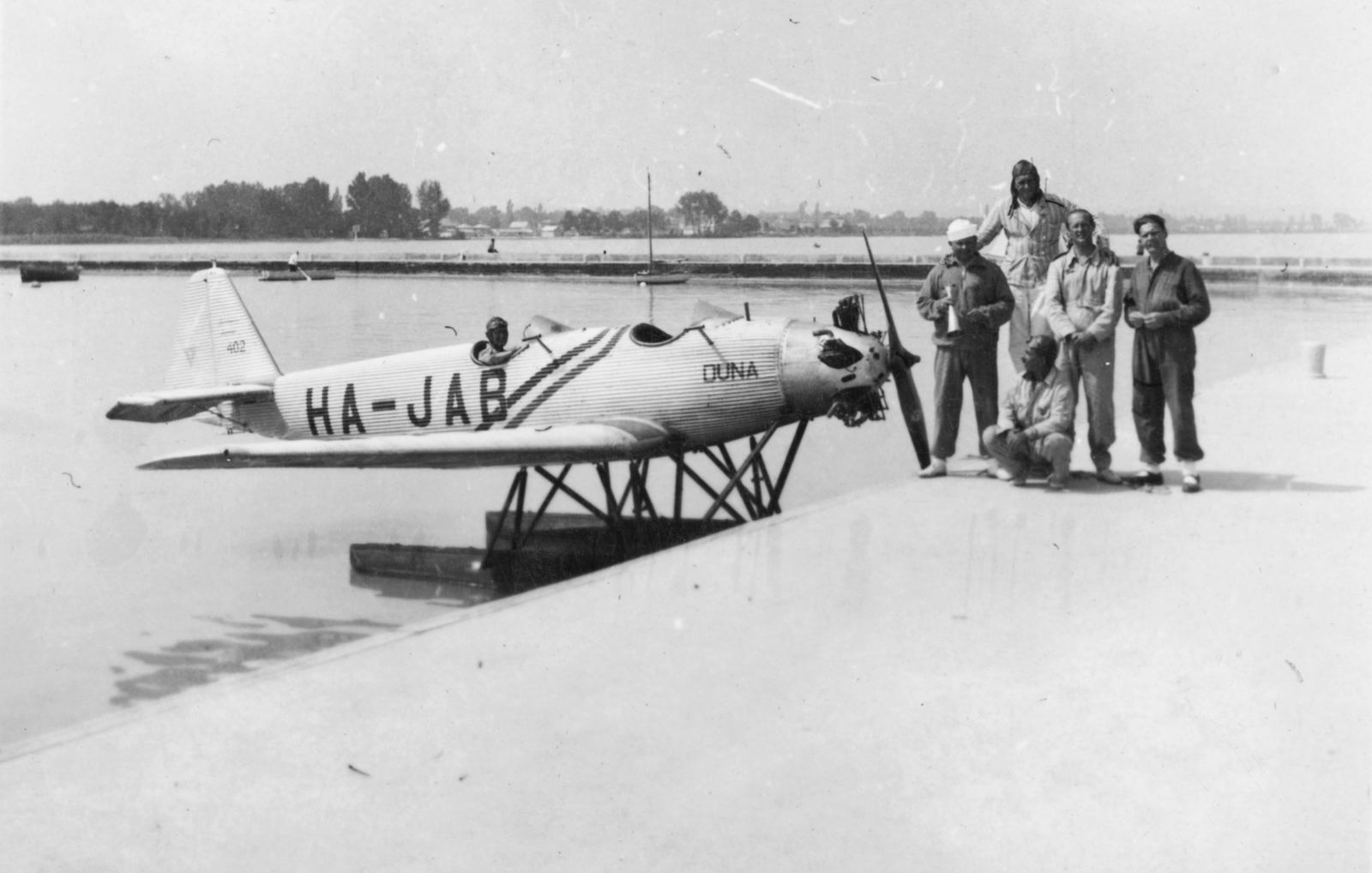 Hungary,Lake Balaton, Siófok, ekkor Kiliti / Vilmatelep, Junkers A-50 Junior hidroplán kiképző repülőgép a mólónál., 1930, Szent-Istvány Dezső, transport, vehicle, German brand, hydroplane, airplane, Junkers-brand, Fortepan #41535