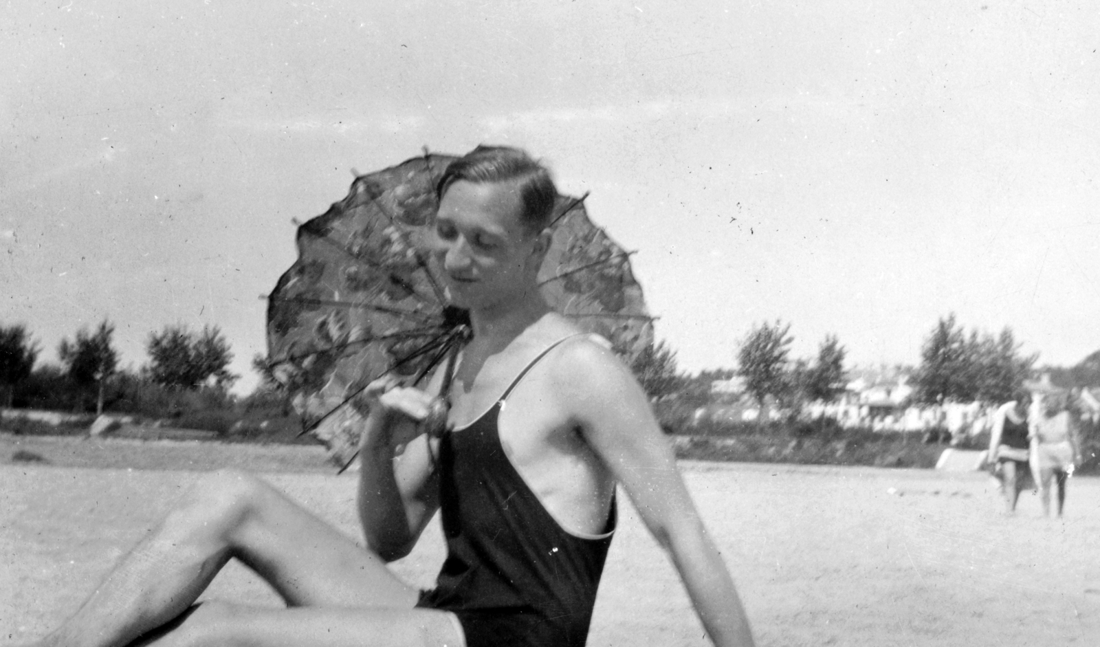 1920, Juli, beach, bathing suit, sunshades, man, Fortepan #41624