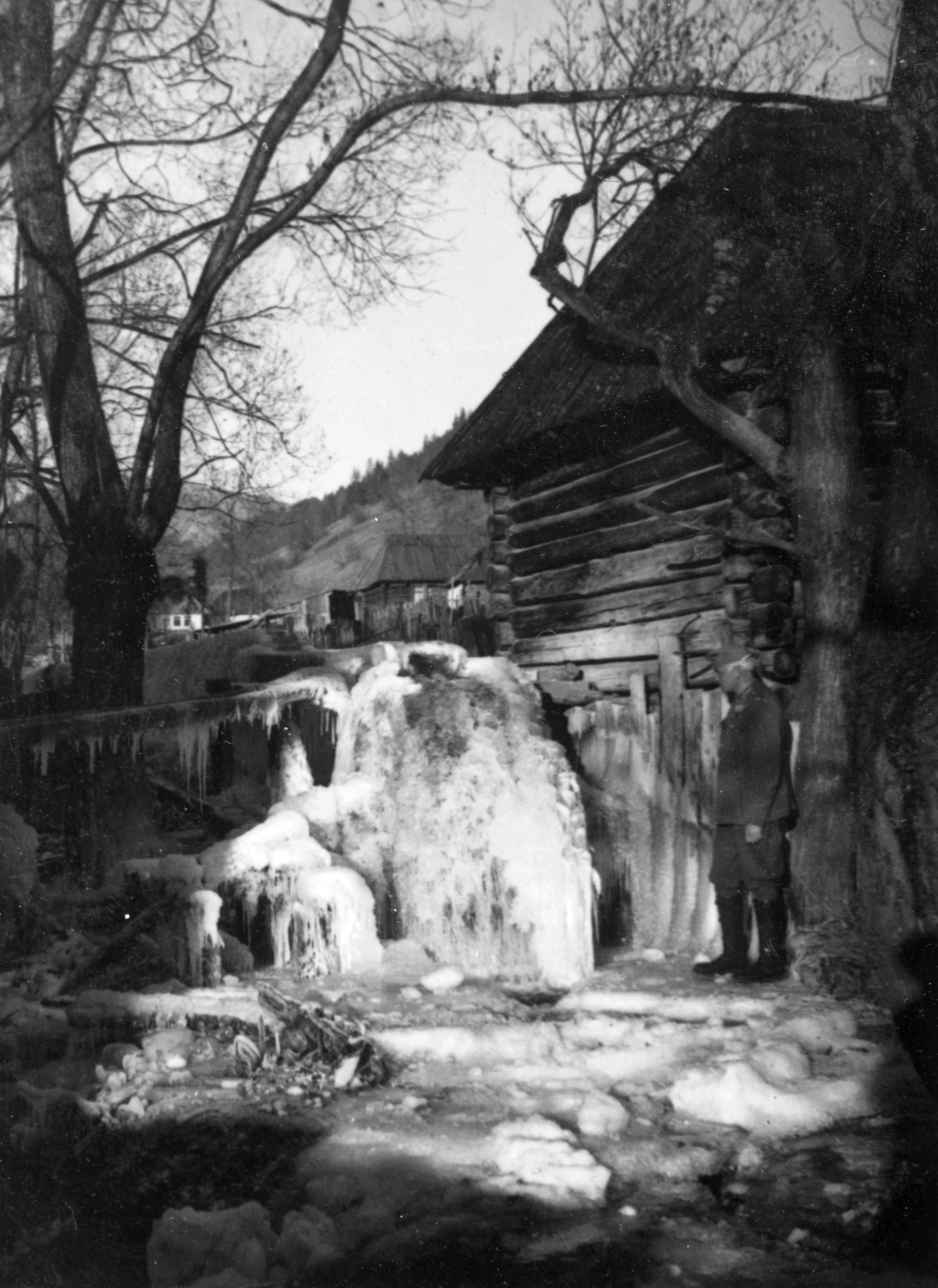 Románia,Erdély, Magyarcsügés, befagyott a malom., 1941, MZSL/Magyar Zsidó Levéltár, tél, épület, faház, jég, Fortepan #41688