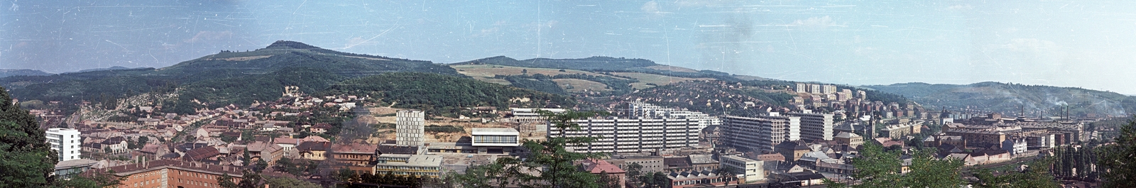 Hungary, Salgótarján, látkép a Szent Imre-hegyről., 1966, Építésügyi Dokumentációs és Információs Központ, VÁTI, colorful, cityscape, picture, panoramic photography, Fortepan #41719