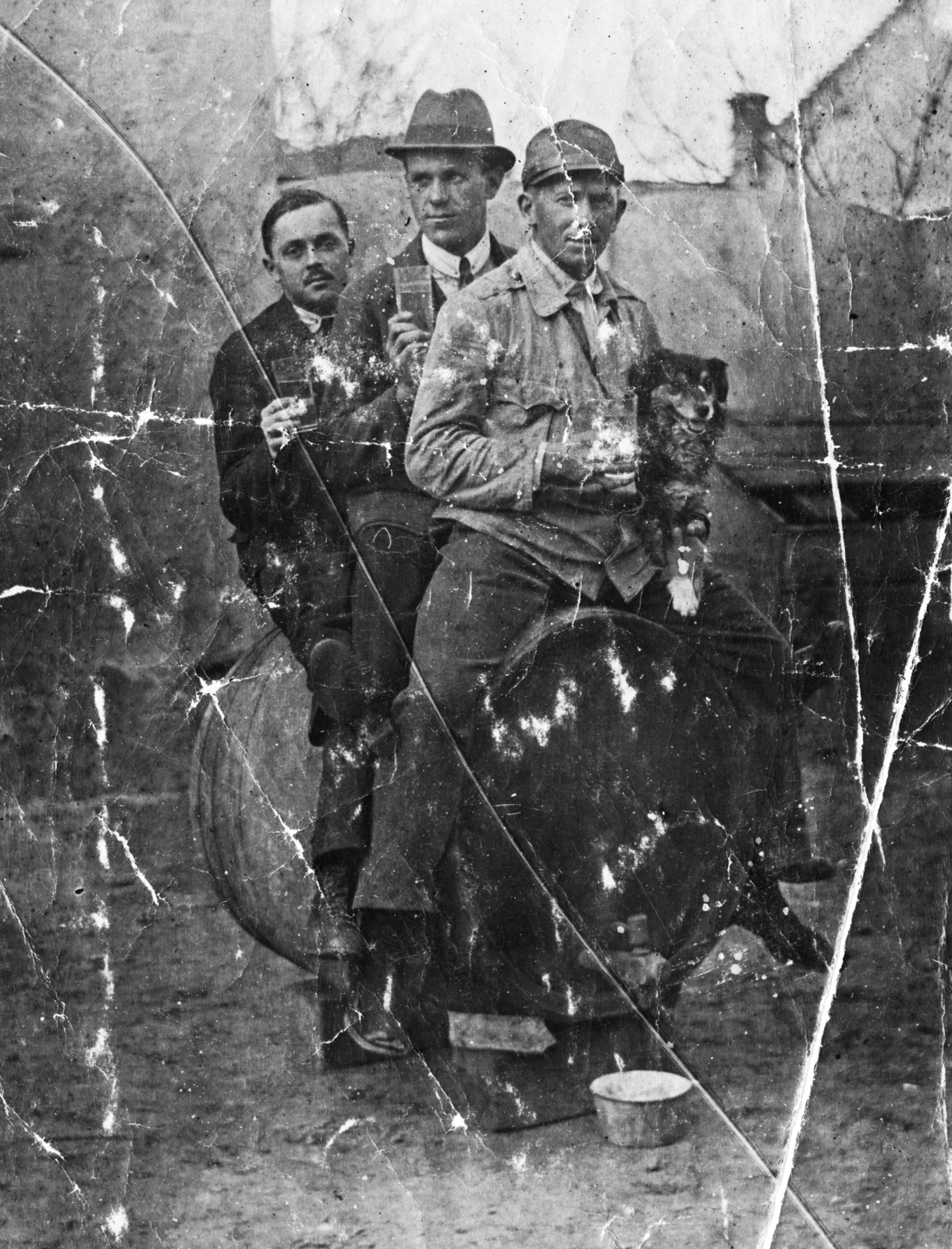 1922, Fortepan, dog, yard, men, barrel, drinking, fun, wide sitting, Fortepan #41755