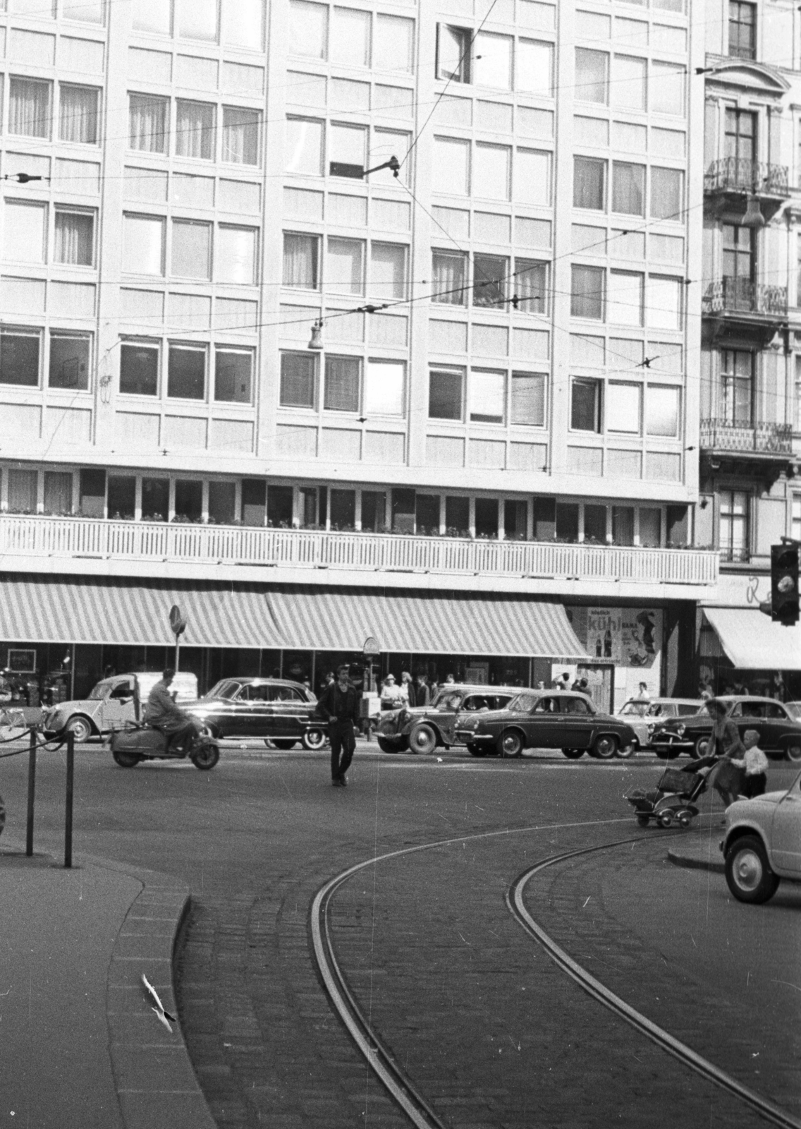 Austria, Vienna, Kärntner Strasse 57., az Opernring felől nézve., 1959, MZSL/Ofner Károly, Fortepan #42040