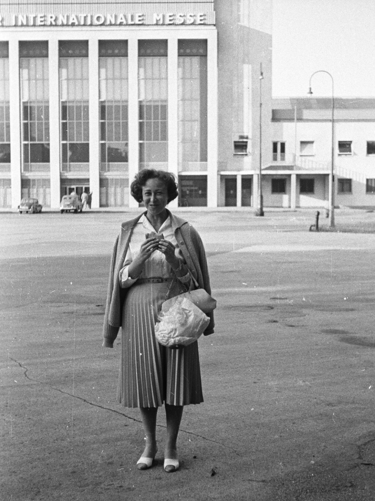 Ausztria, Bécs, Messe Wien (kiállítási és kongresszusi központ), déli bejárat., 1959, MZSL/Ofner Károly, középület, Fortepan #42043