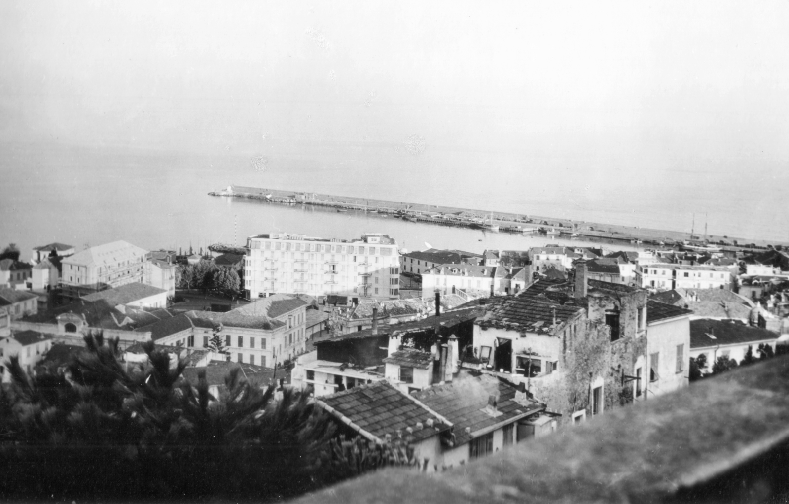 Italy, San Remo, kilátás a Capo Verde-től a régi kikötő felé., 1934, MZSL/Ofner Károly, Fortepan #42174