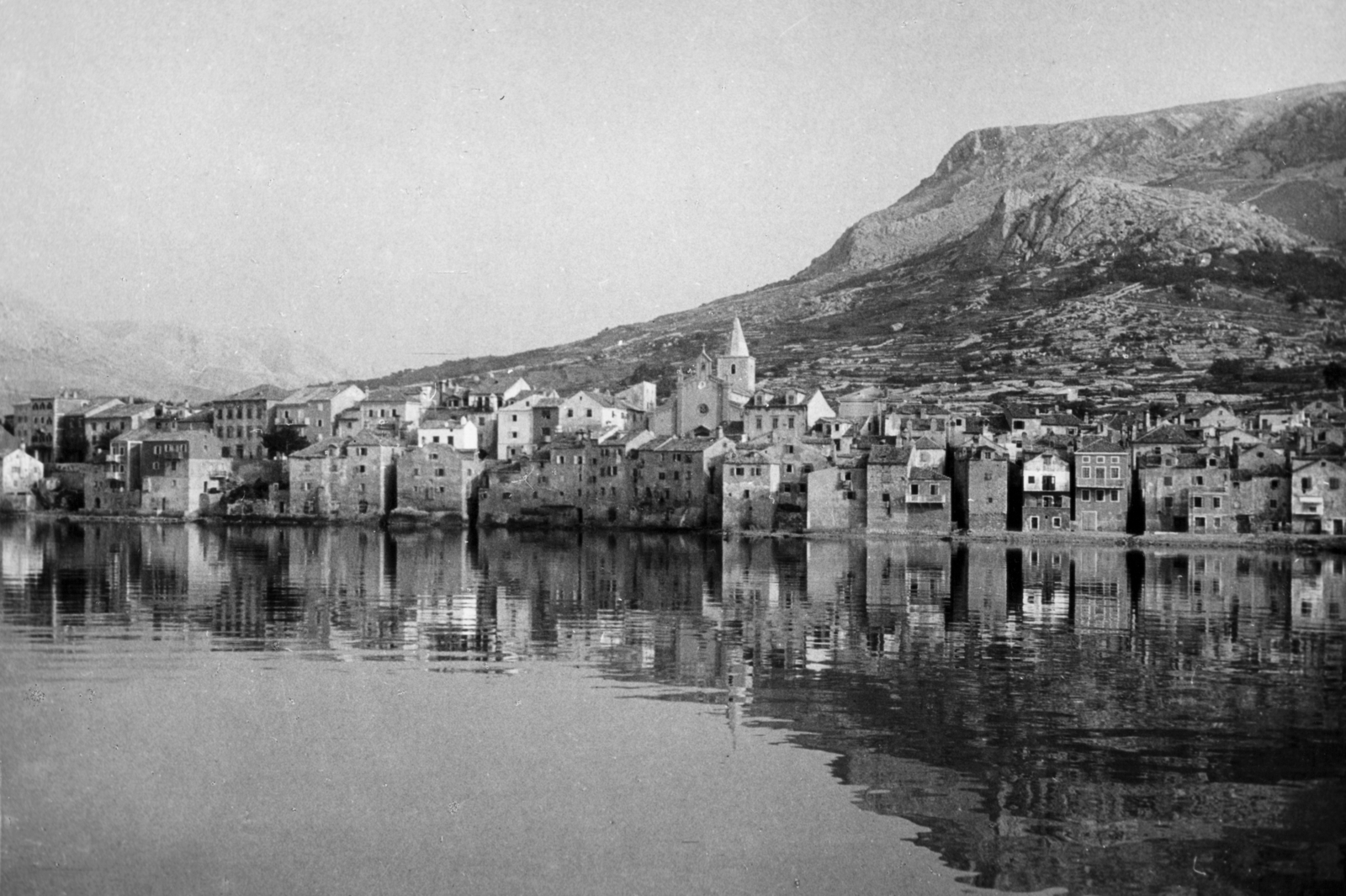 Croatia, Baska, Krk sziget, Középen a Szentháromság templom., 1937, MZSL/Ofner Károly, Yugoslavia, picture, Fortepan #42264