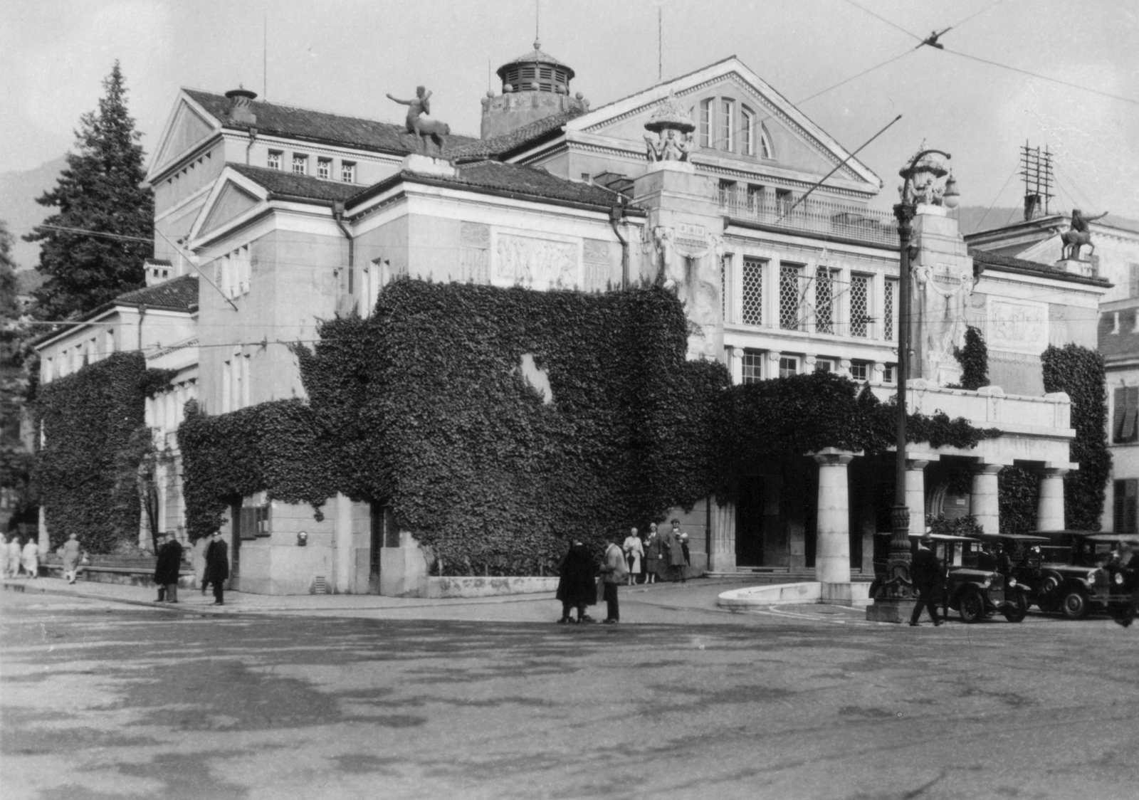 Italy, Merano, Színház., 1930, MZSL/Ofner Károly, theater, automobile, Art Nouveau architecture, Martin Dülfer-design, Fortepan #42374