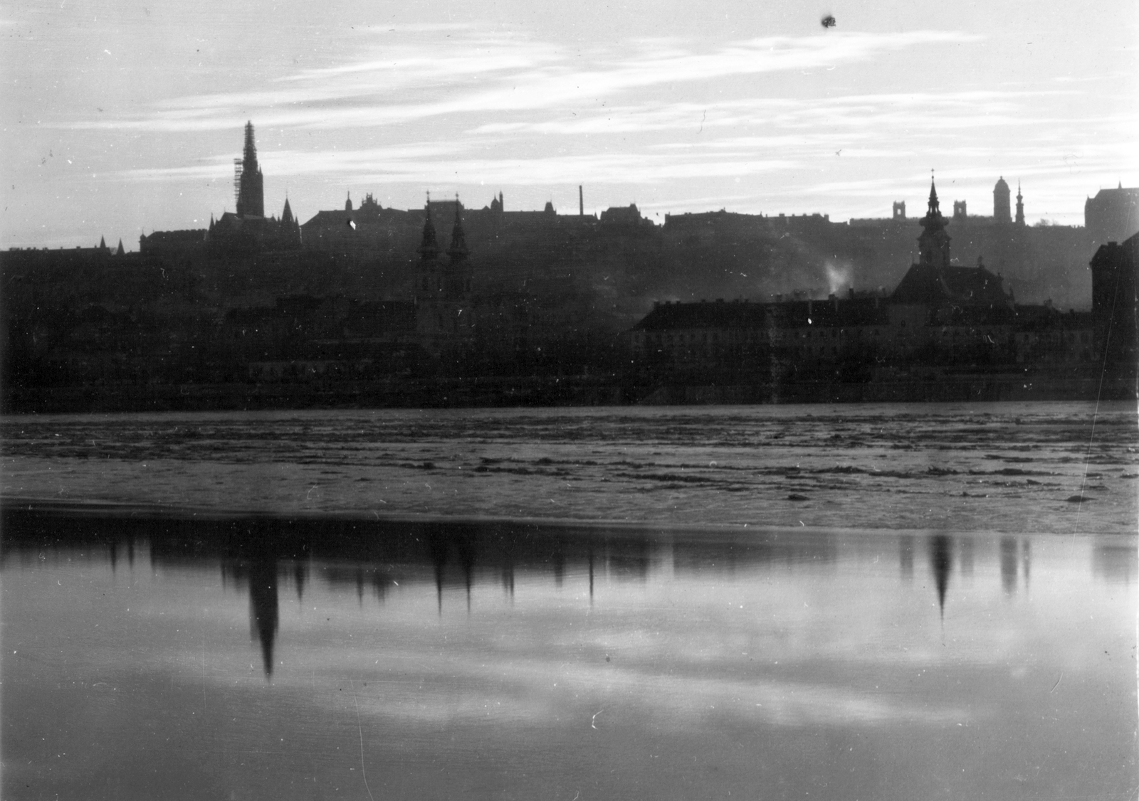 Hungary, Budapest I., Batthyány tér és a budai Vár látképe a pesti oldalról., 1935, MZSL/Ofner Károly, Budapest, Fortepan #42393