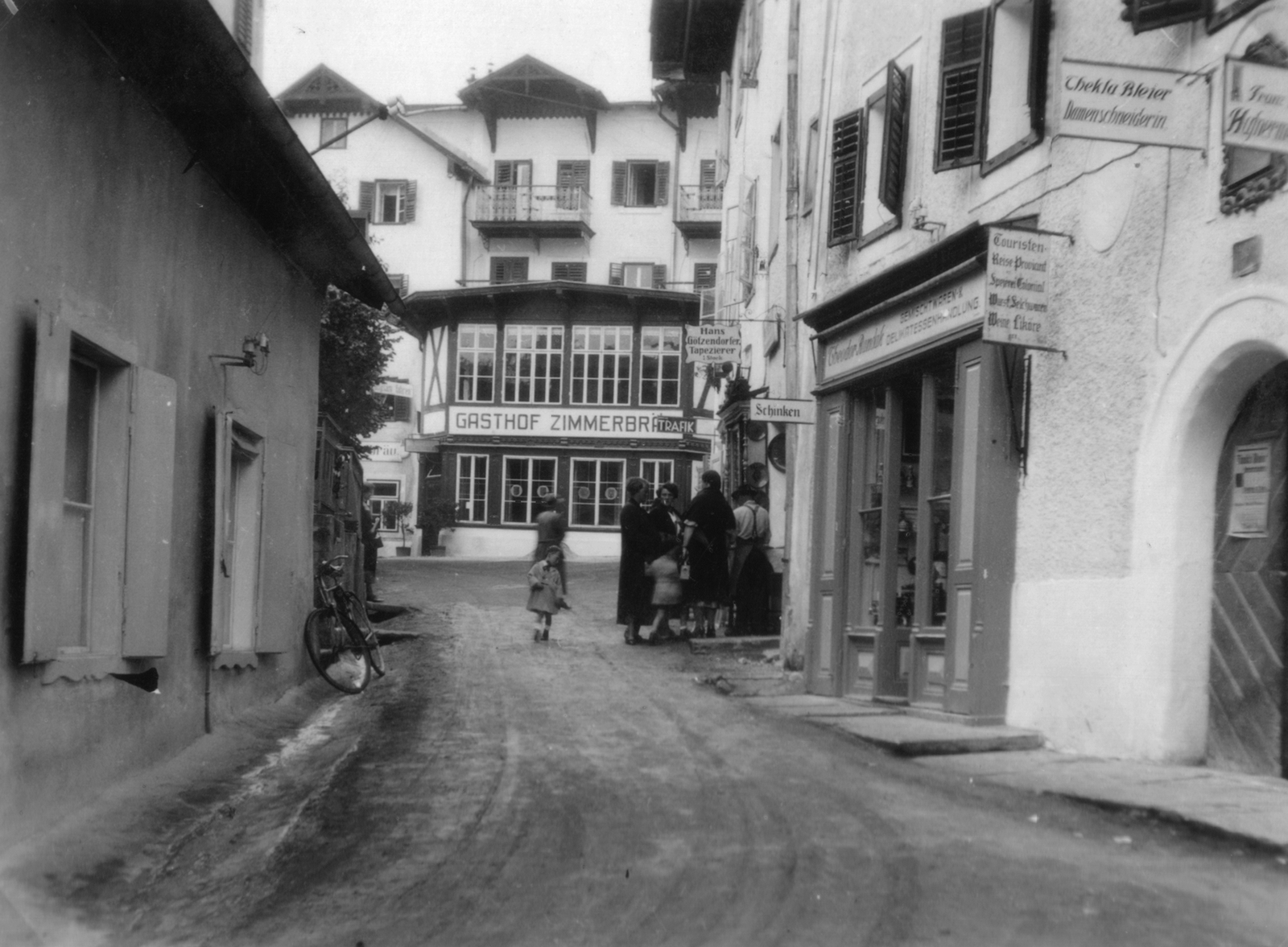 Austria, St. Wolfgang, 1935, MZSL/Ofner Károly, bicycle, sign-board, street view, restaurant, Fortepan #42414