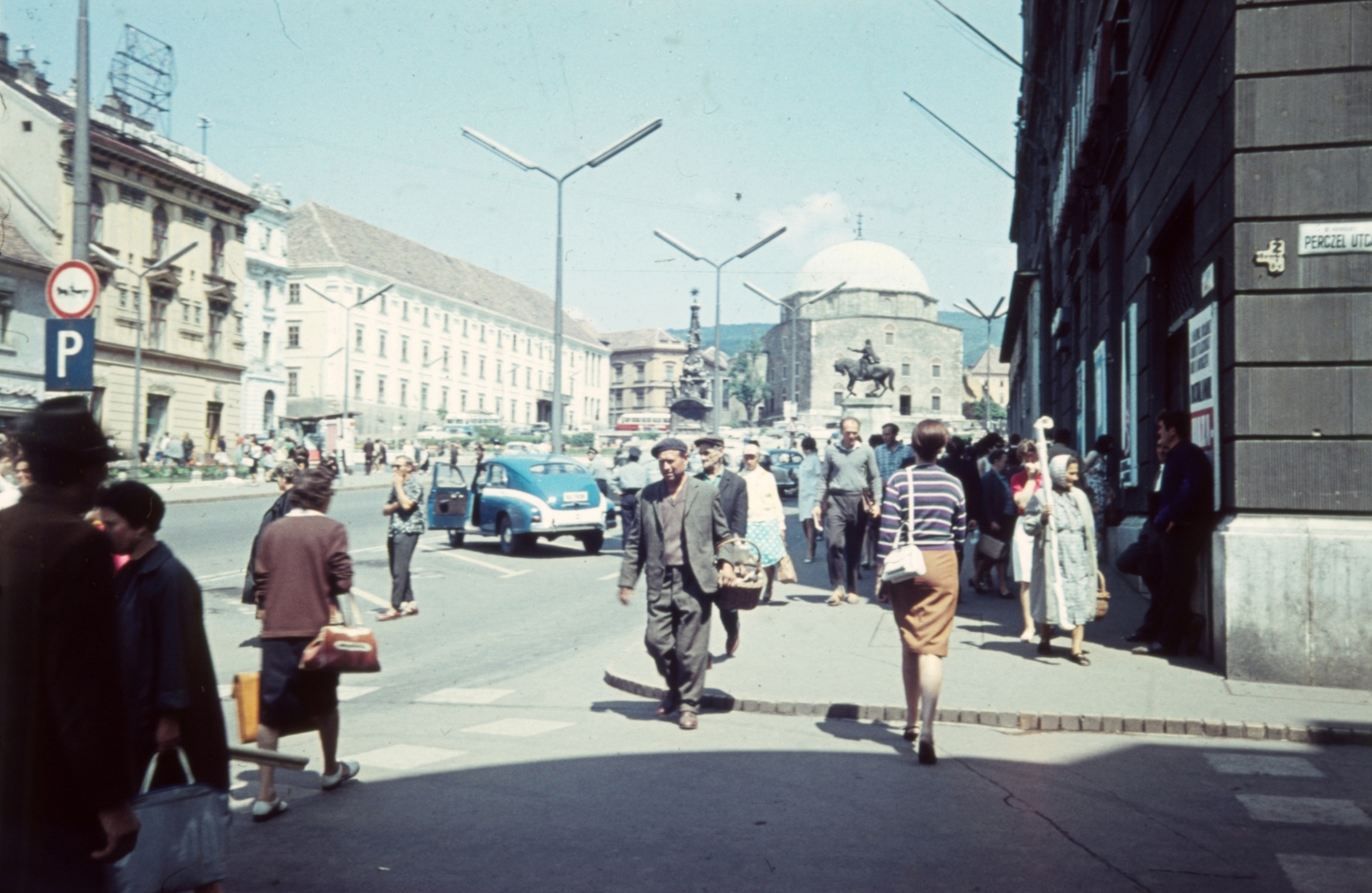 Hungary, Pécs, Széchenyi tér, a Perczel Miklós utca sarkától nézve., 1968, MZSL/Ofner Károly, colorful, street view, FSO-brand, police vehicle, crosswalk, Fortepan #42481