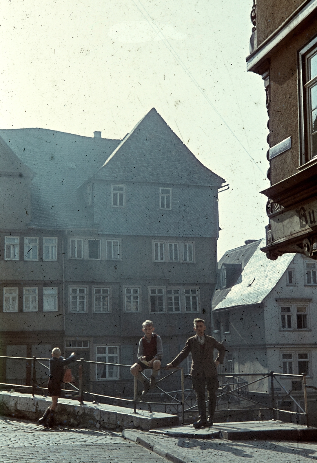 Németország, Wetzlar, Kornmarkt a Schmiedgasse torkolata felöl fényképezve., 1942, Konok Tamás id, színes, Fortepan #42663