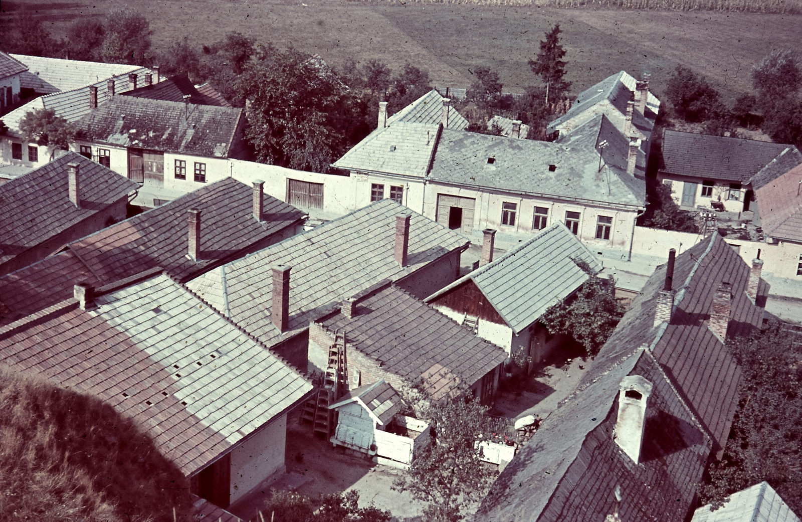 Slovakia, Levice, kilátás a Kálvária-dombról a Koháry utca felé., 1939, Konok Tamás id, village, colorful, picture, bird's eye view, Fortepan #42776