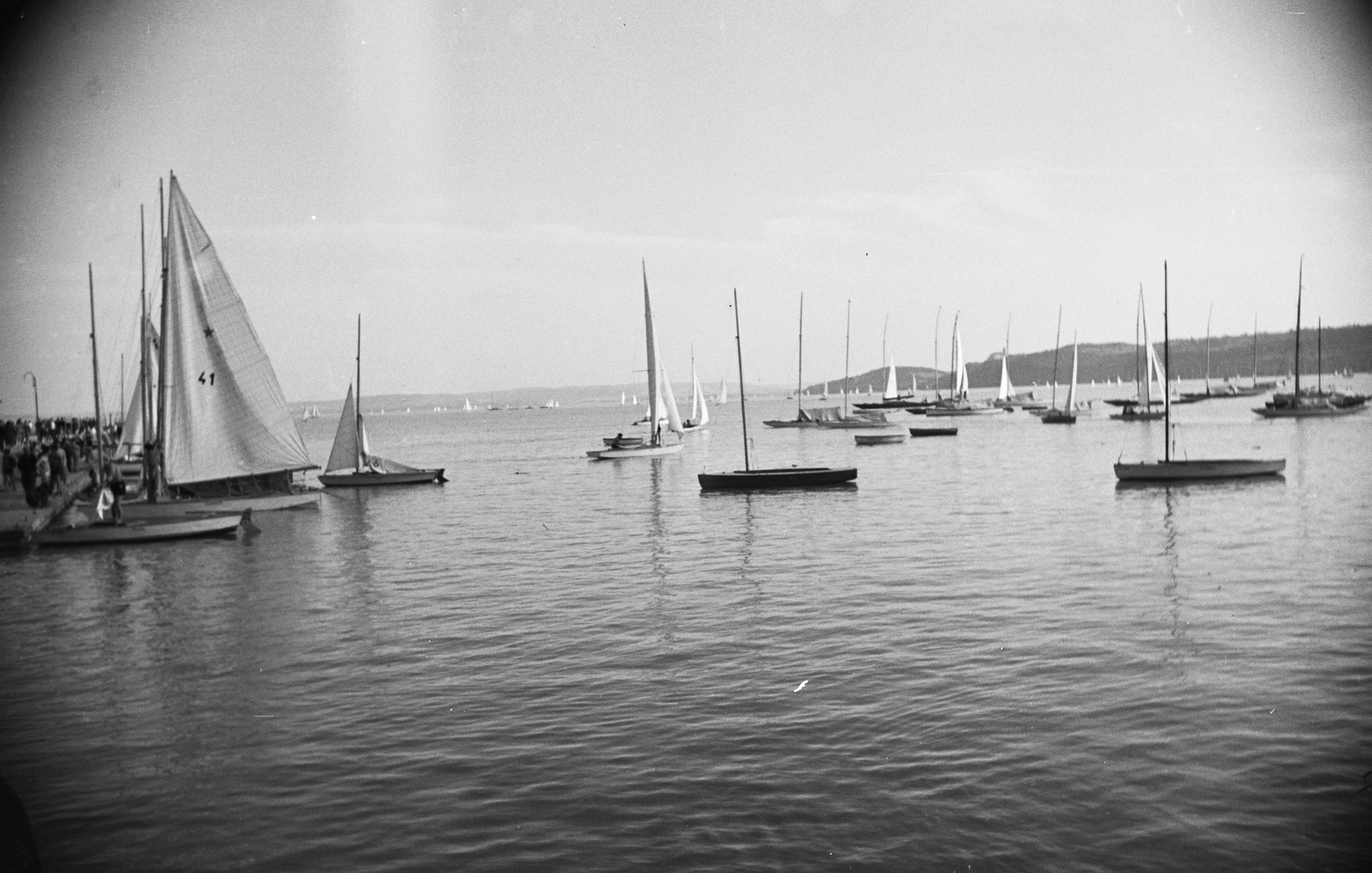 Hungary, Balatonfüred, kikötő., 1959, Konok Tamás id, sailboat, boat, port, pier, yacht racing, Fortepan #42791