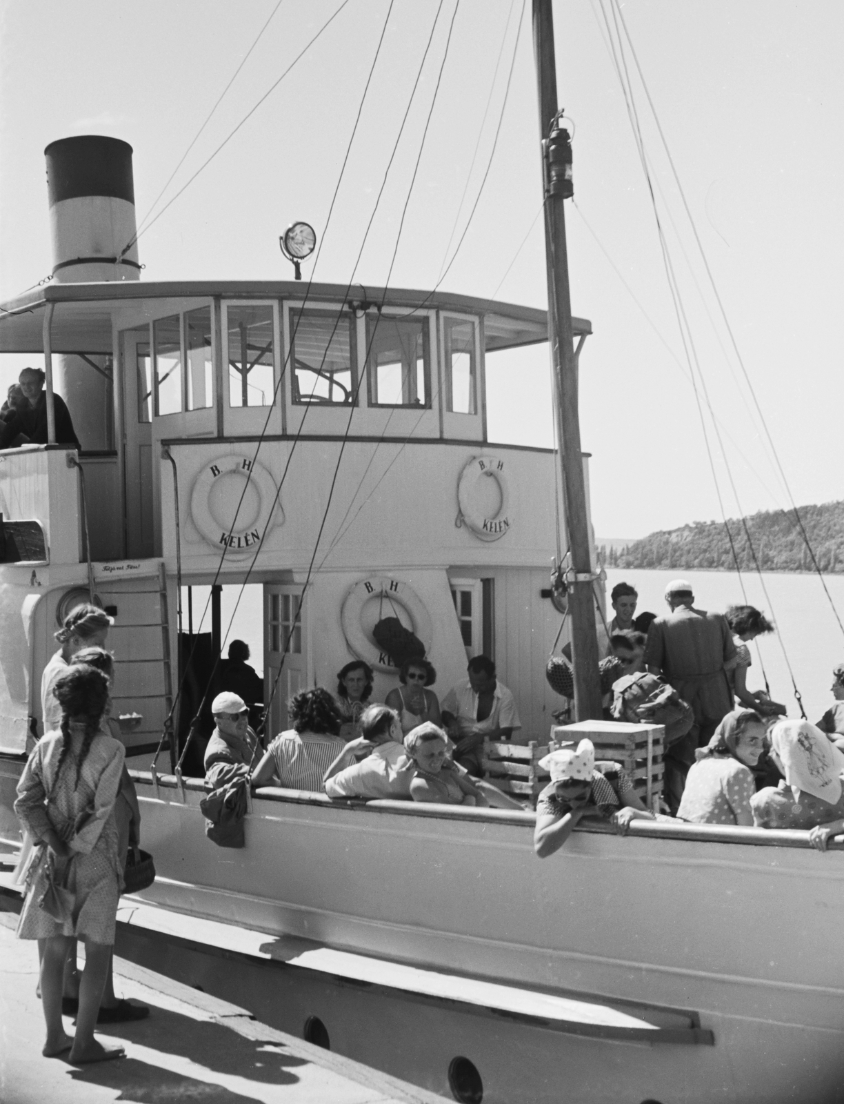 Hungary,Lake Balaton, Tihany, kikötő, Kelén csavargőzös., 1954, Konok Tamás id, ship, port, steamboat, passenger, Kelén ship, Fortepan #42874