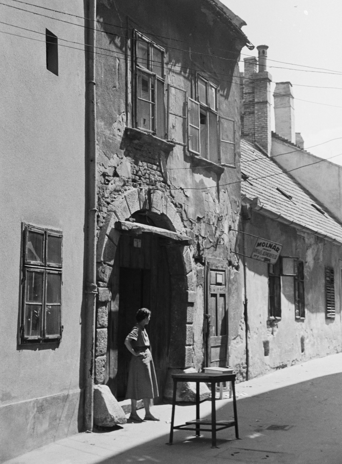 Magyarország, Győr, Sarló köz., 1940, Konok Tamás id, üveges, képkeretező, cégtábla, Fortepan #42939