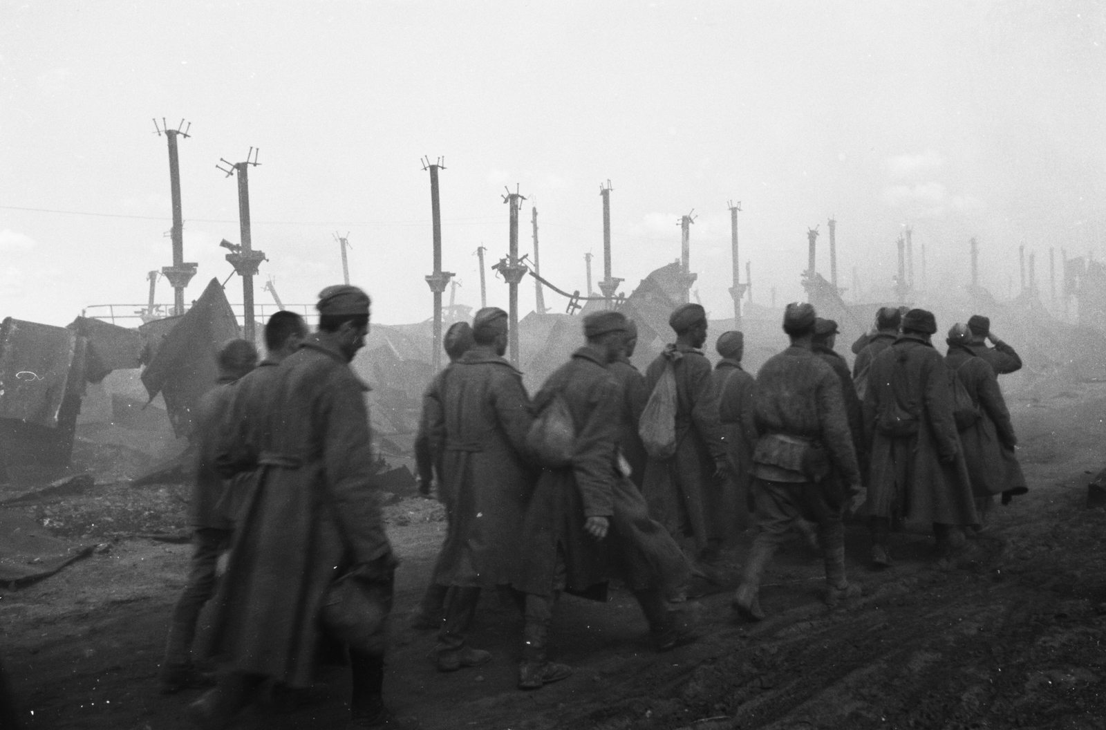 Oroszország, Sztarij Oszkol, vasútállomás., 1942, Konok Tamás id, keleti front, háborús kár, második világháború, hadifogoly, szovjet katona, Fortepan #43176