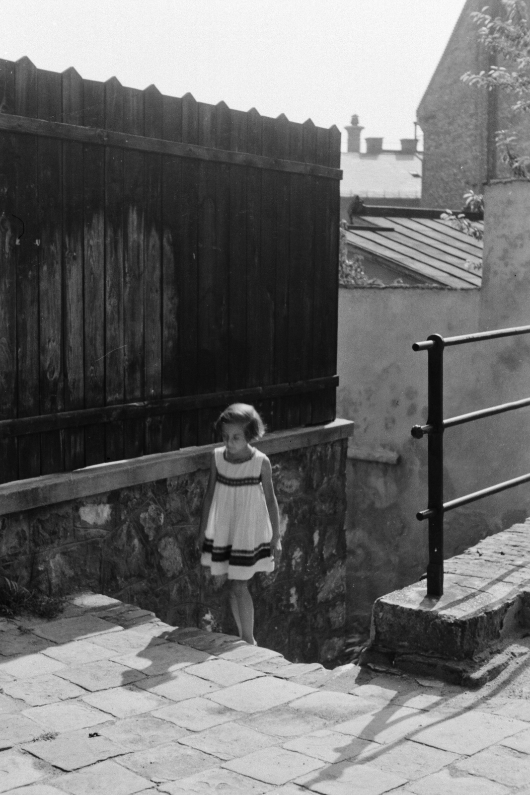 1941, Konok Tamás id, railing, girl, stairs, Fortepan #43202