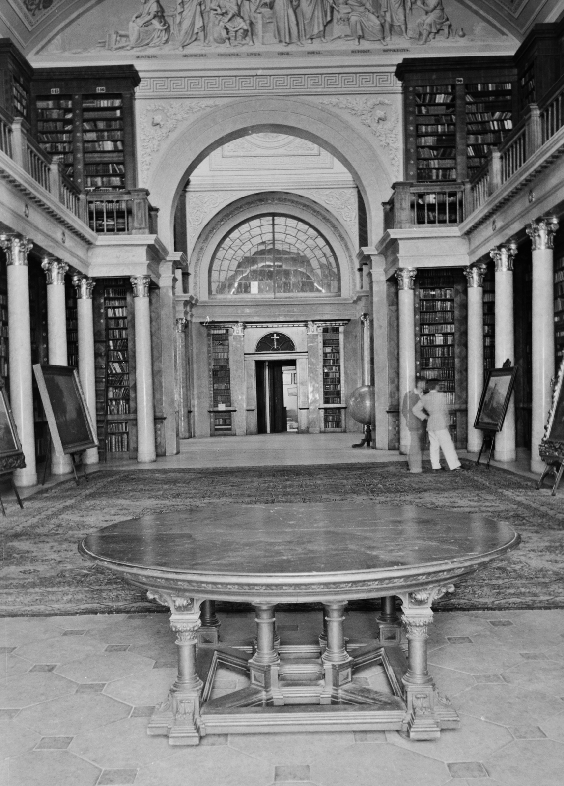 Hungary, Pannonhalma, (Győrszentmárton), a Pannonhalmi Bencés Főapátság könyvtára., 1939, Konok Tamás id, religion, globe, library, Benedictines, Fortepan #43302