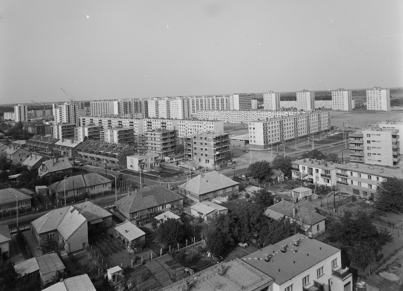 Hungary, Nyíregyháza, Jósaváros., 1975, Kádas Tibor, construction, blocks, concrete block of flats, picture, Fortepan #4335