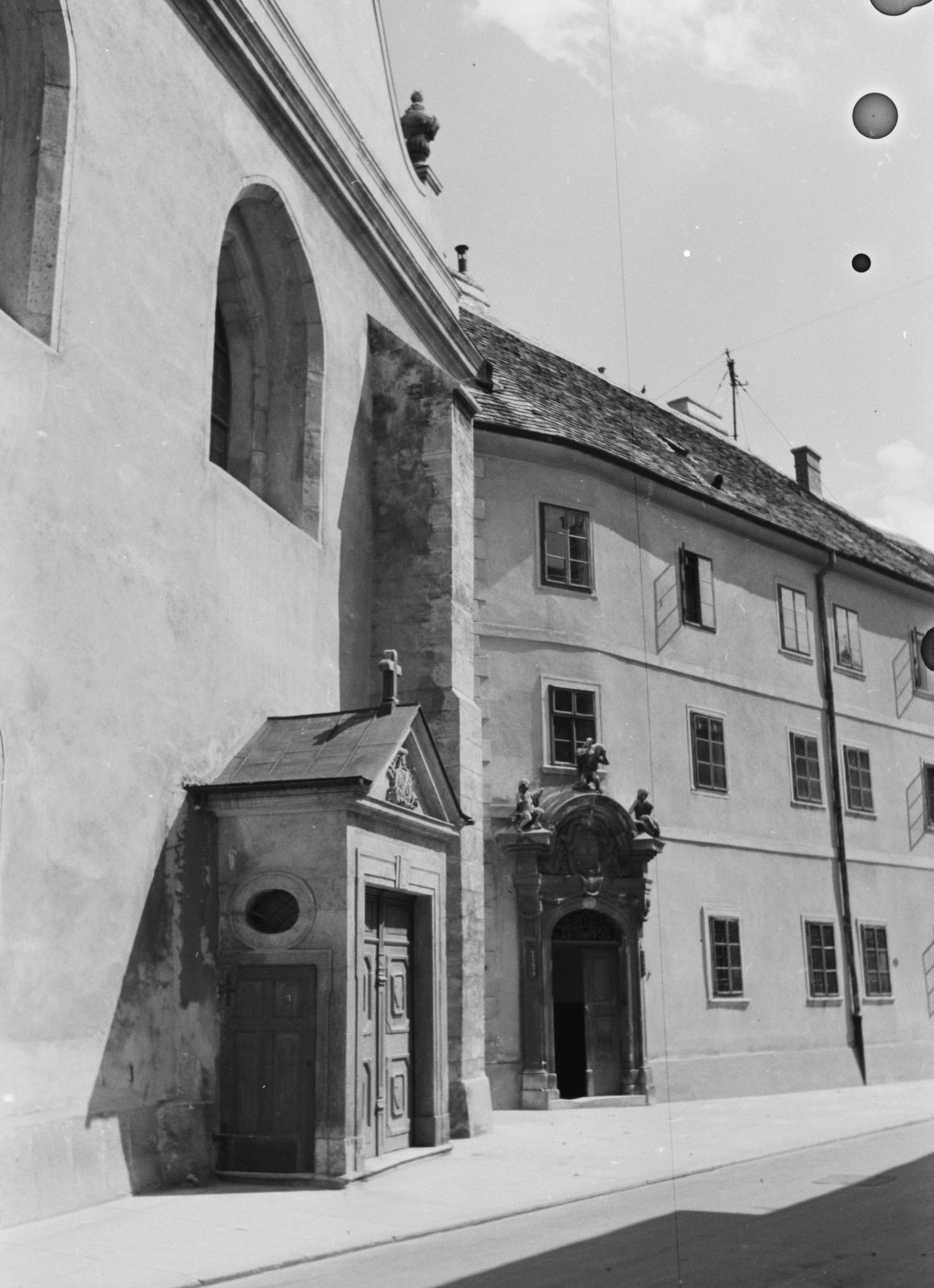 Hungary, Sopron, Templom utca, bencés templom és rendház., 1943, Konok Tamás id, Fortepan #43392